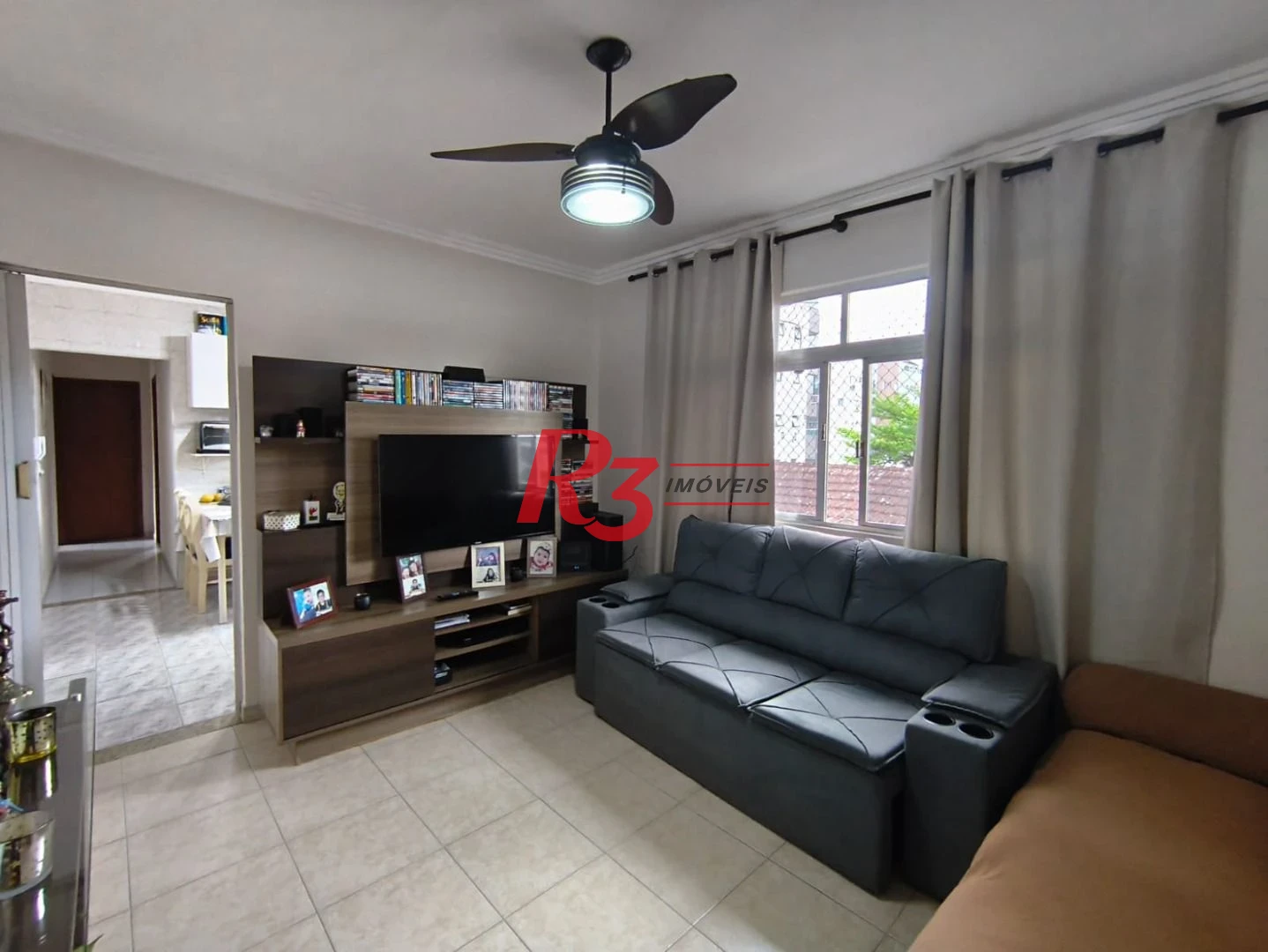 Apartamento com 2 dormitórios à venda, 67 m² por R$ 400.000,00 - Embaré - Santos/SP