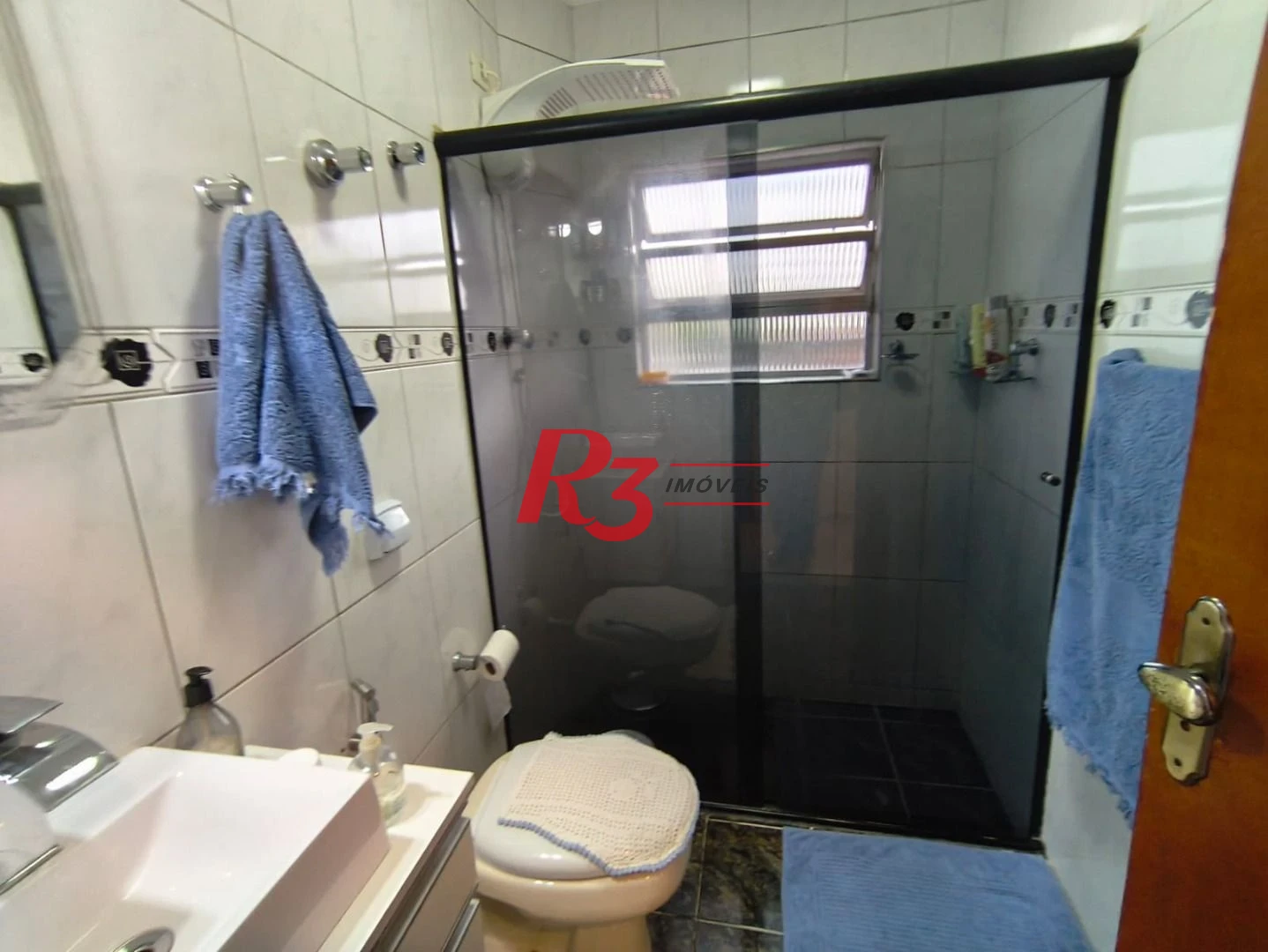 Apartamento com 2 dormitórios à venda, 67 m² por R$ 400.000,00 - Embaré - Santos/SP