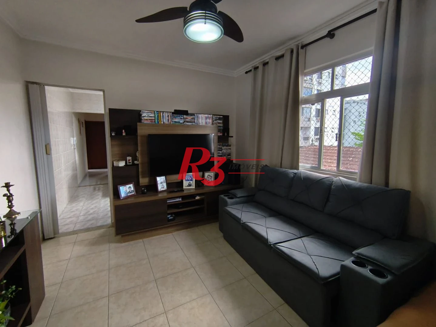 Apartamento com 2 dormitórios à venda, 67 m² por R$ 400.000,00 - Embaré - Santos/SP