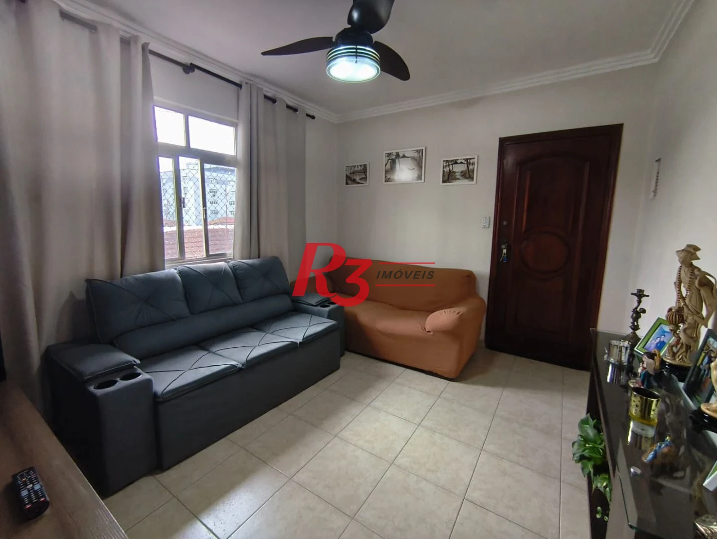 Apartamento com 2 dormitórios à venda, 67 m² por R$ 400.000,00 - Embaré - Santos/SP