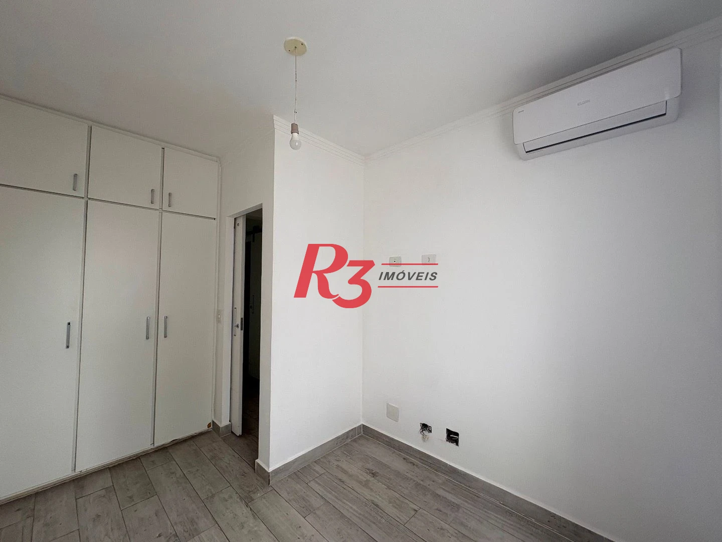 Apartamento Duplex com 3 dormitórios à venda, 144 m² por R$ 1.015.000,00 - Aparecida - Santos/SP