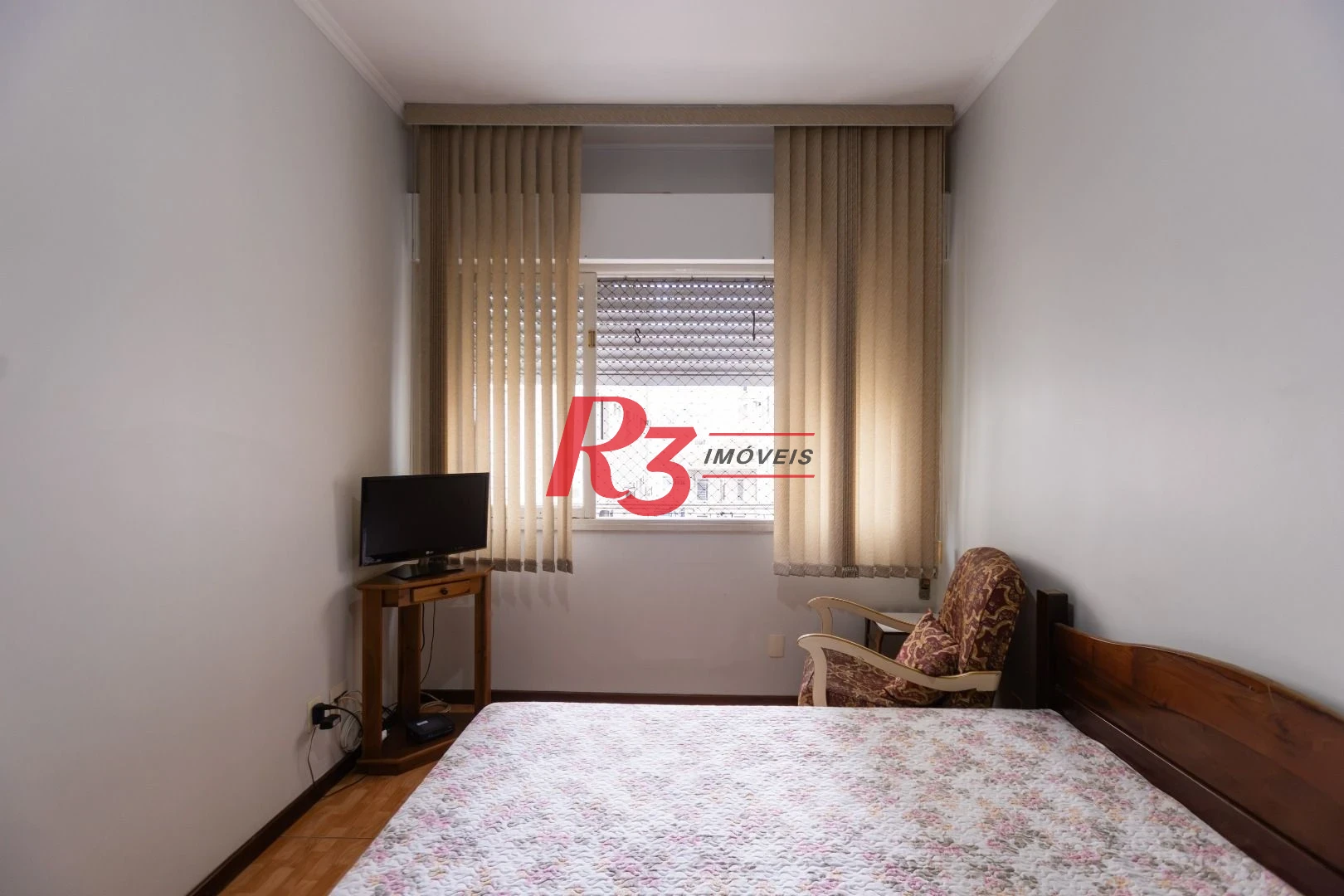 Apartamento com 3 dormitórios à venda, 114 m² por R$ 750.000,00 - Embaré - Santos/SP
