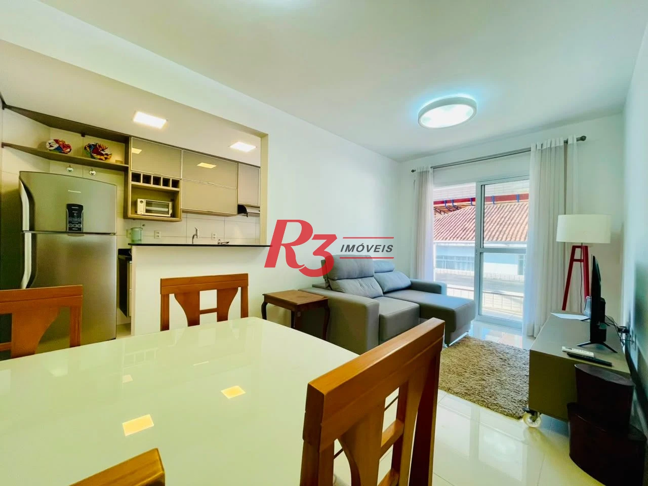 Apartamento com 1 dormitório para alugar, 54 m² por R$ 4.700,00/mês - Embaré - Santos/SP