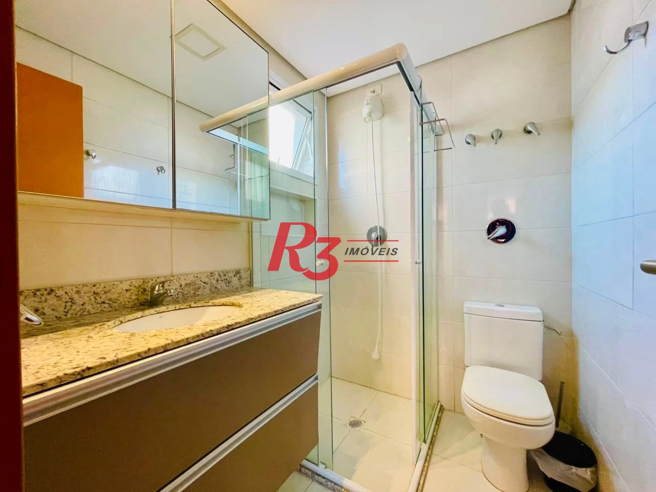 Apartamento com 1 dormitório para alugar, 54 m² por R$ 4.700,00/mês - Embaré - Santos/SP