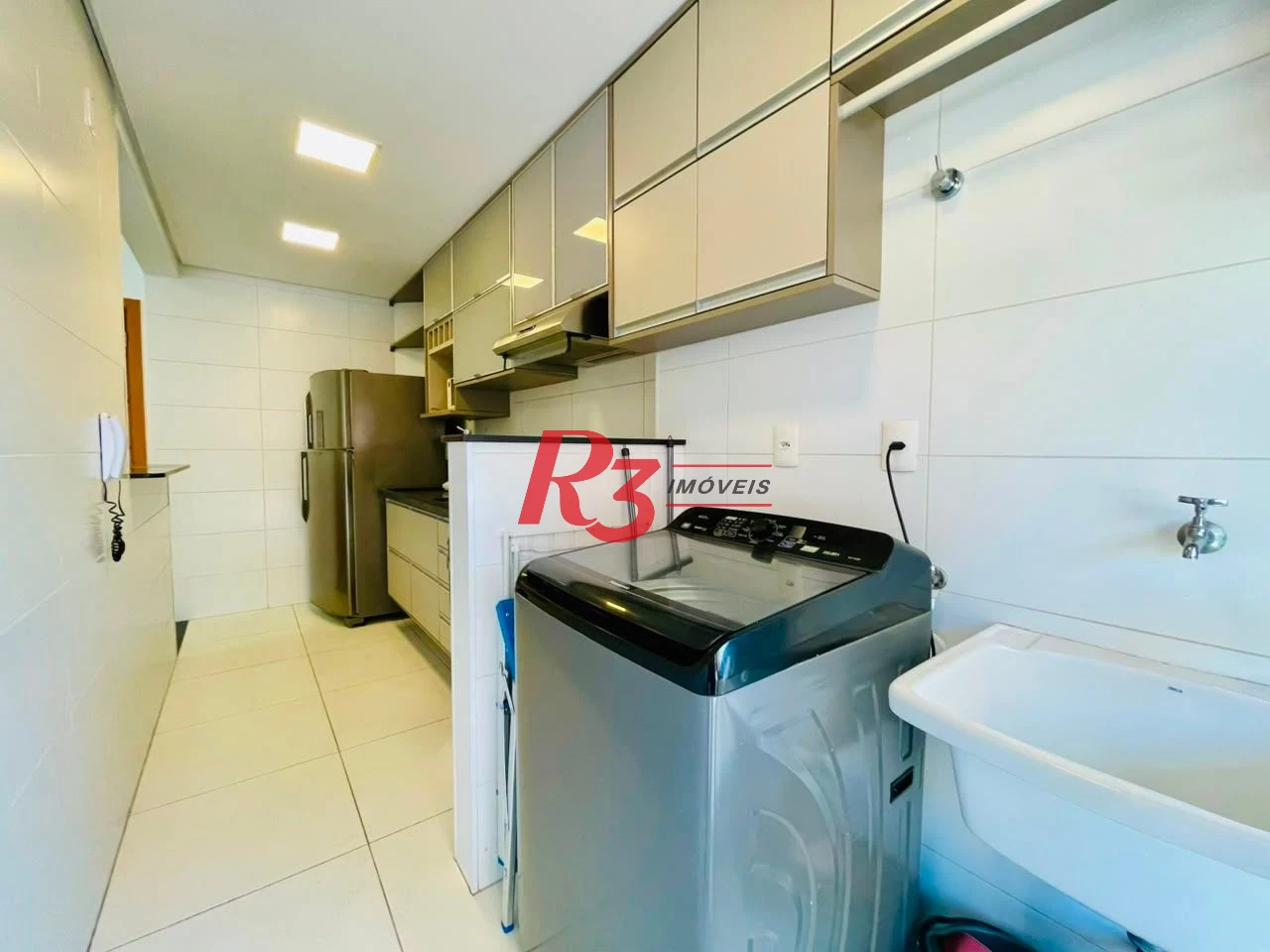 Apartamento com 1 dormitório para alugar, 54 m² por R$ 4.700,00/mês - Embaré - Santos/SP