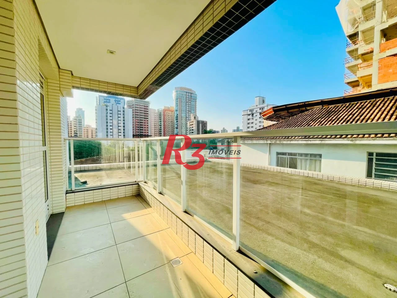 Apartamento com 1 dormitório para alugar, 54 m² por R$ 4.700,00/mês - Embaré - Santos/SP