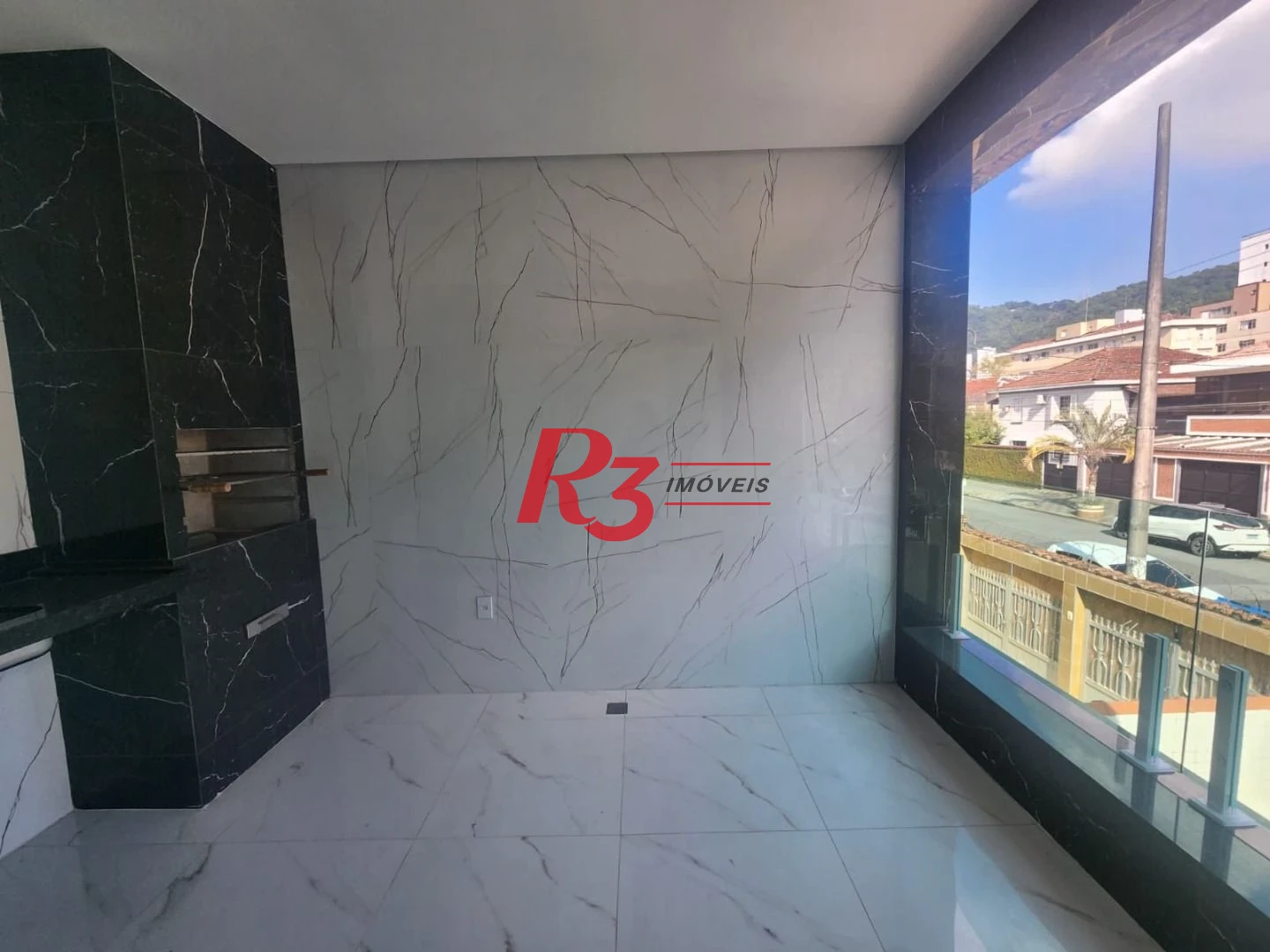 Casa com 3 dormitórios à venda, 198 m² por R$ 1.650.000,00 - Marapé - Santos/SP