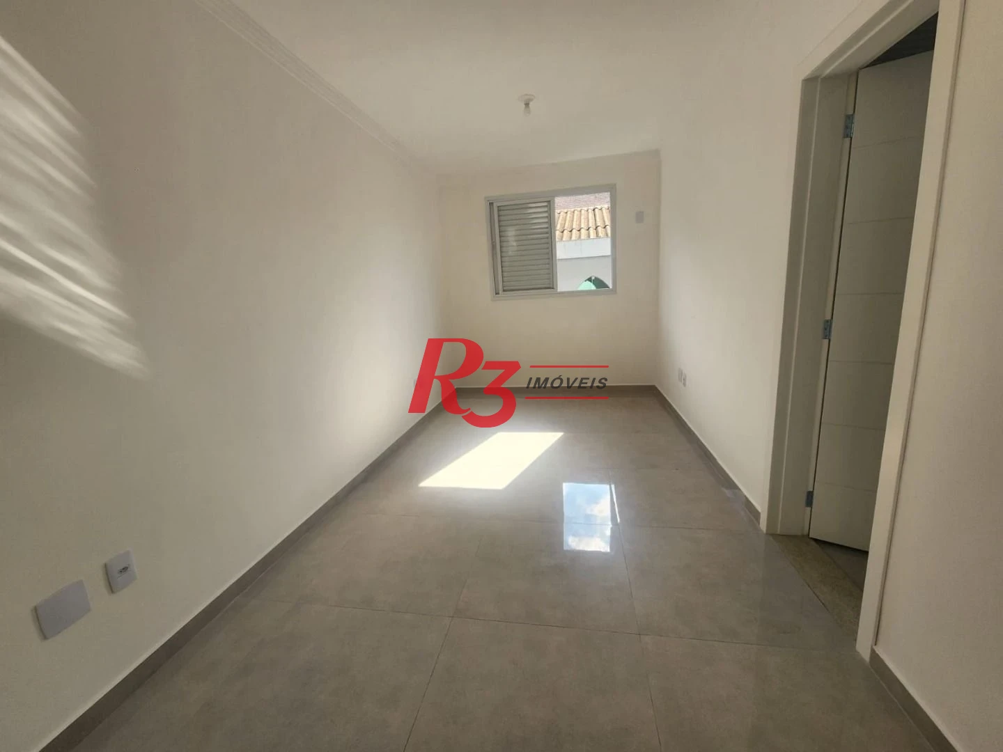 Casa com 3 dormitórios à venda, 198 m² por R$ 1.650.000,00 - Marapé - Santos/SP