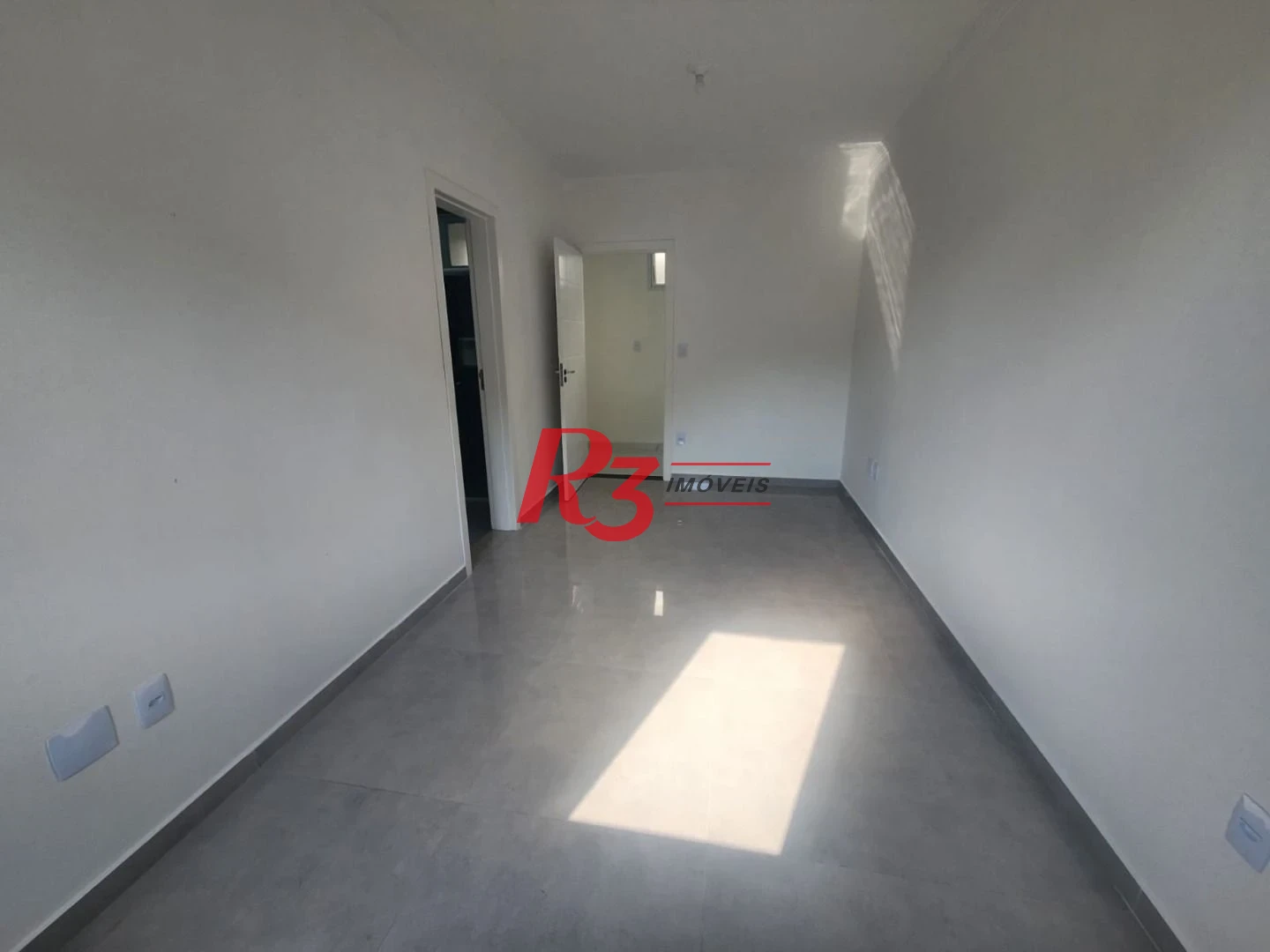 Casa com 3 dormitórios à venda, 198 m² por R$ 1.650.000,00 - Marapé - Santos/SP