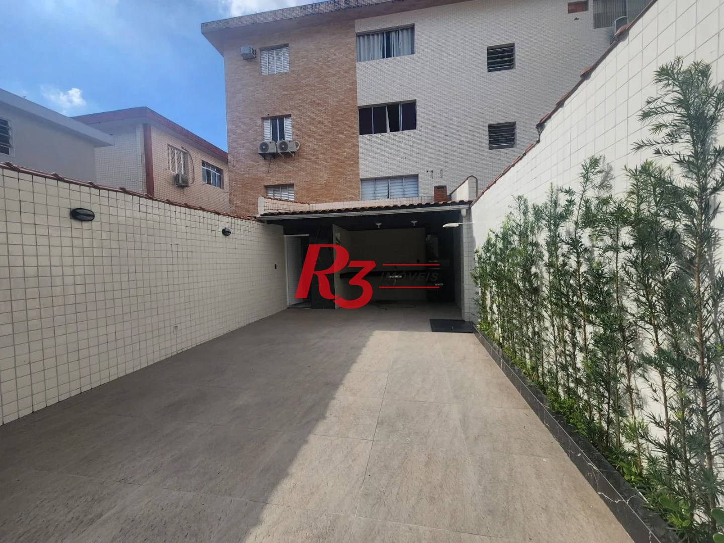 Casa com 3 dormitórios à venda, 198 m² por R$ 1.650.000,00 - Marapé - Santos/SP