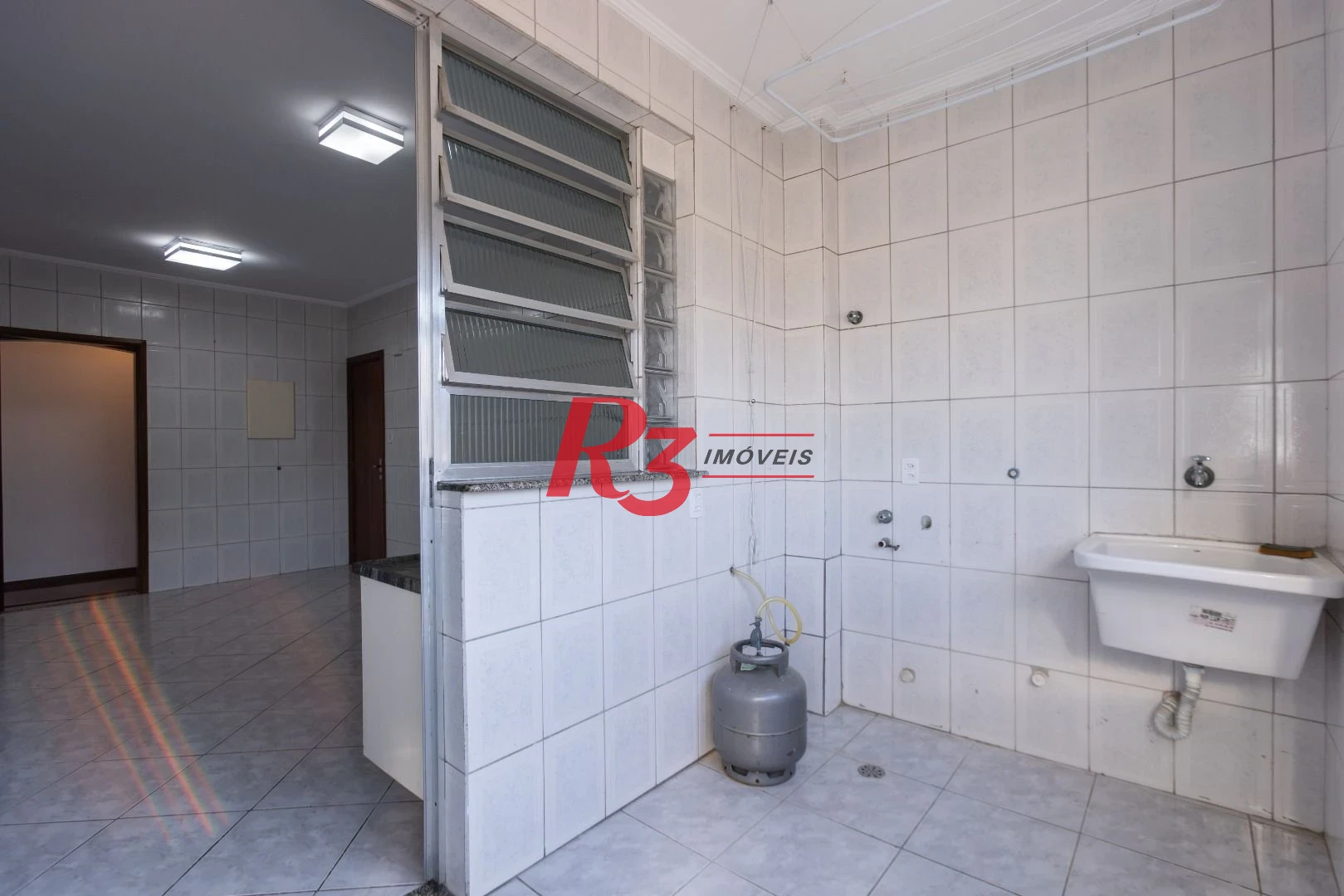 Apartamento com 2 dormitórios para alugar, 90 m² por R$ 3.800,00/mês - Vila Matias - Santos/SP