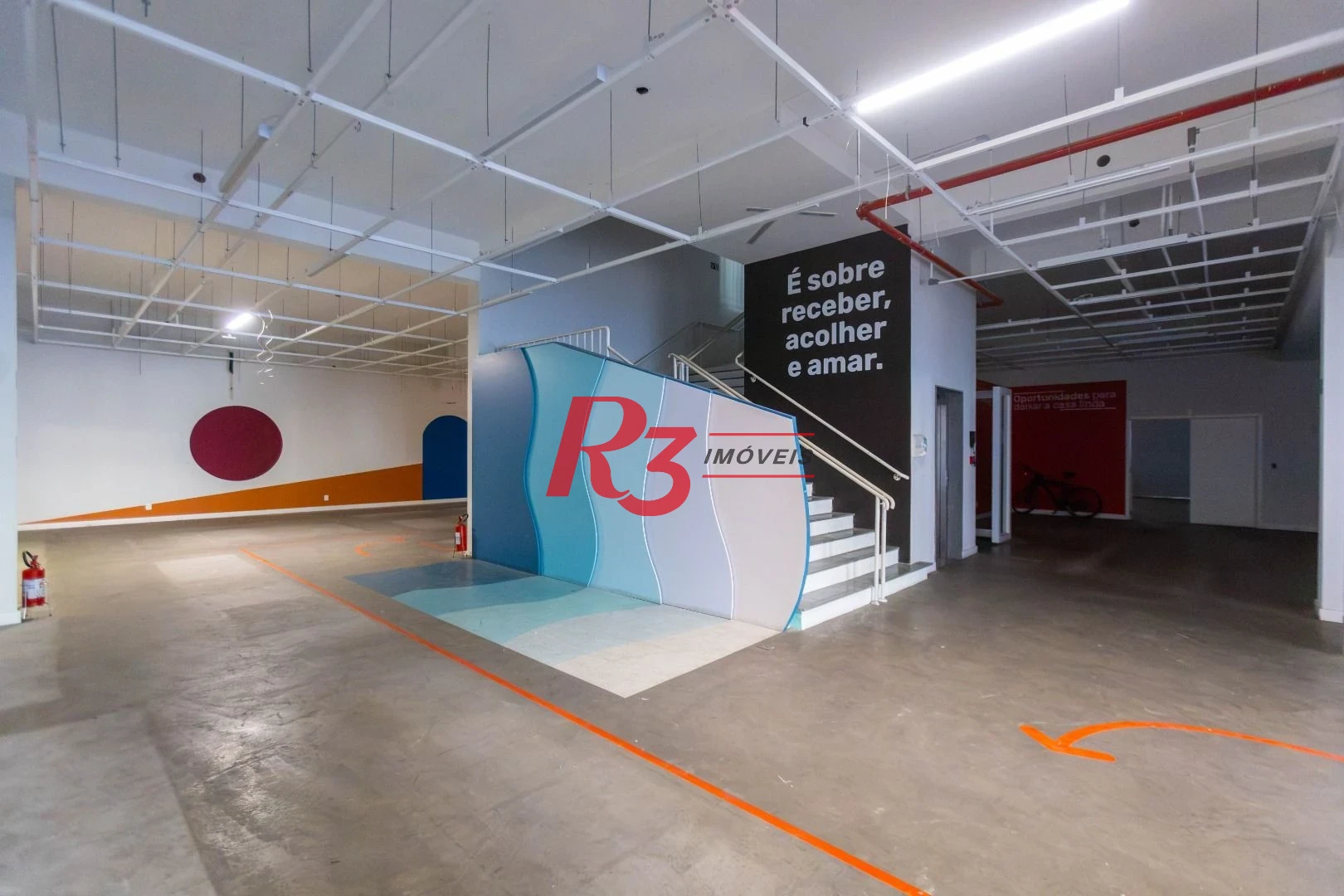 Loja para alugar, 2350 m² - Campo Grande - Santos/SP