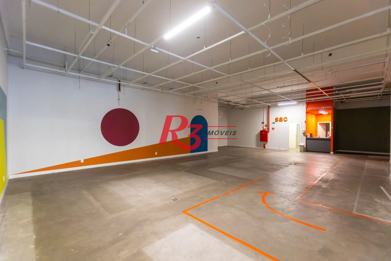 Loja para alugar, 2350 m² - Campo Grande - Santos/SP