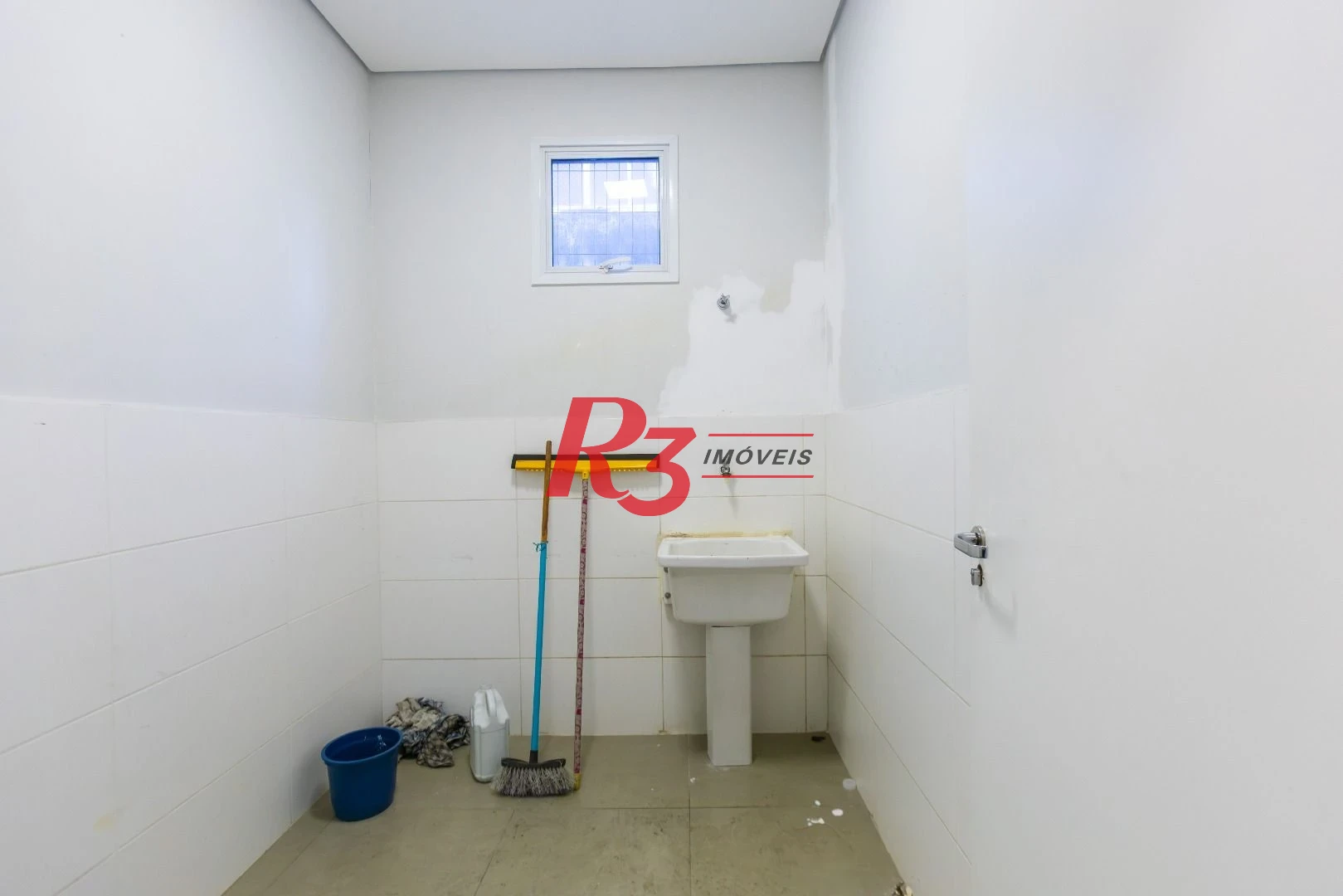 Loja para alugar, 2350 m² - Campo Grande - Santos/SP