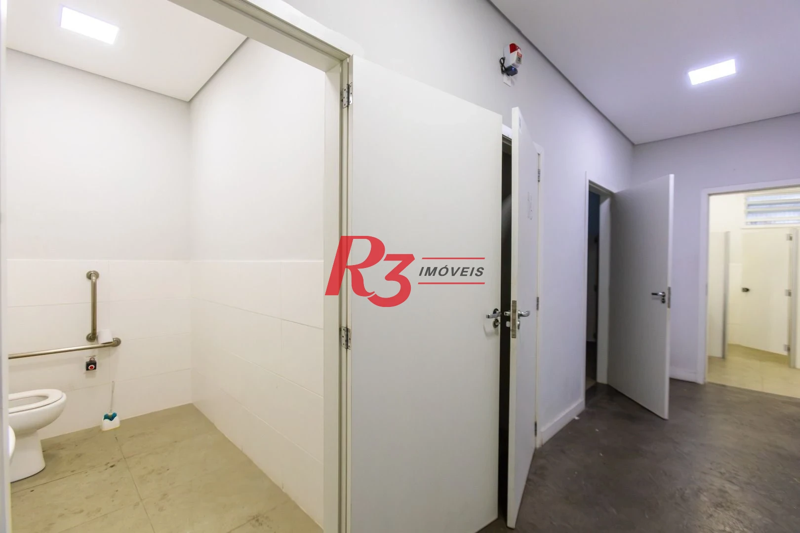 Loja para alugar, 2350 m² - Campo Grande - Santos/SP