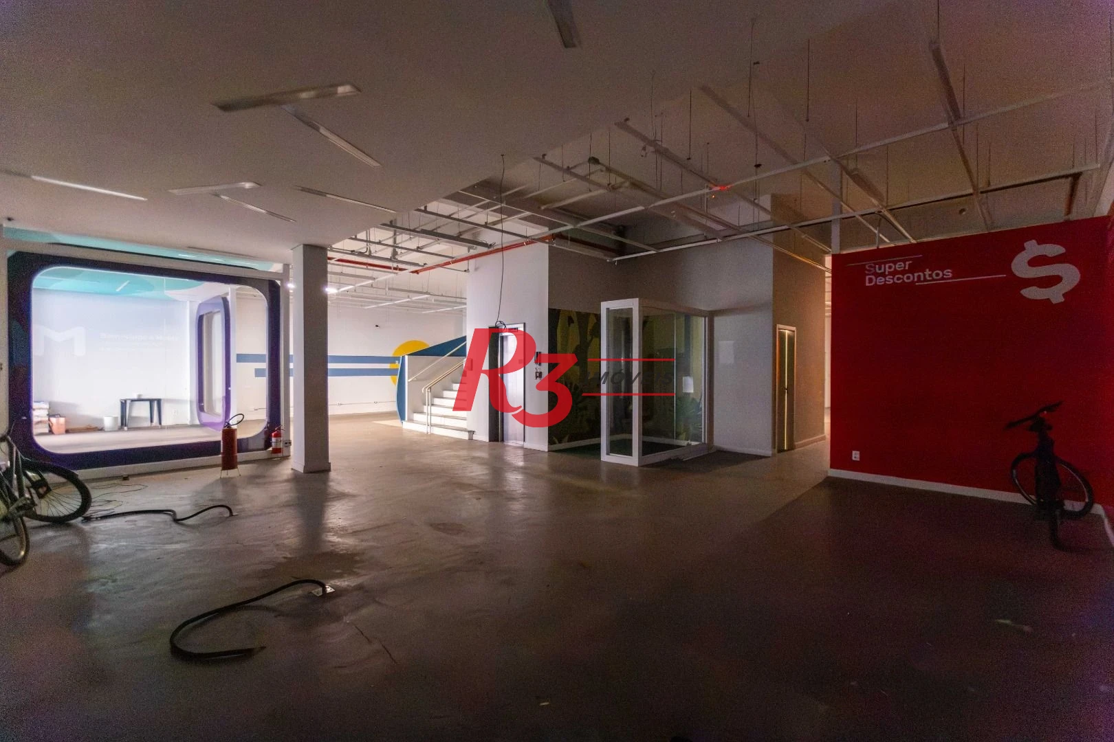 Loja para alugar, 2350 m² - Campo Grande - Santos/SP