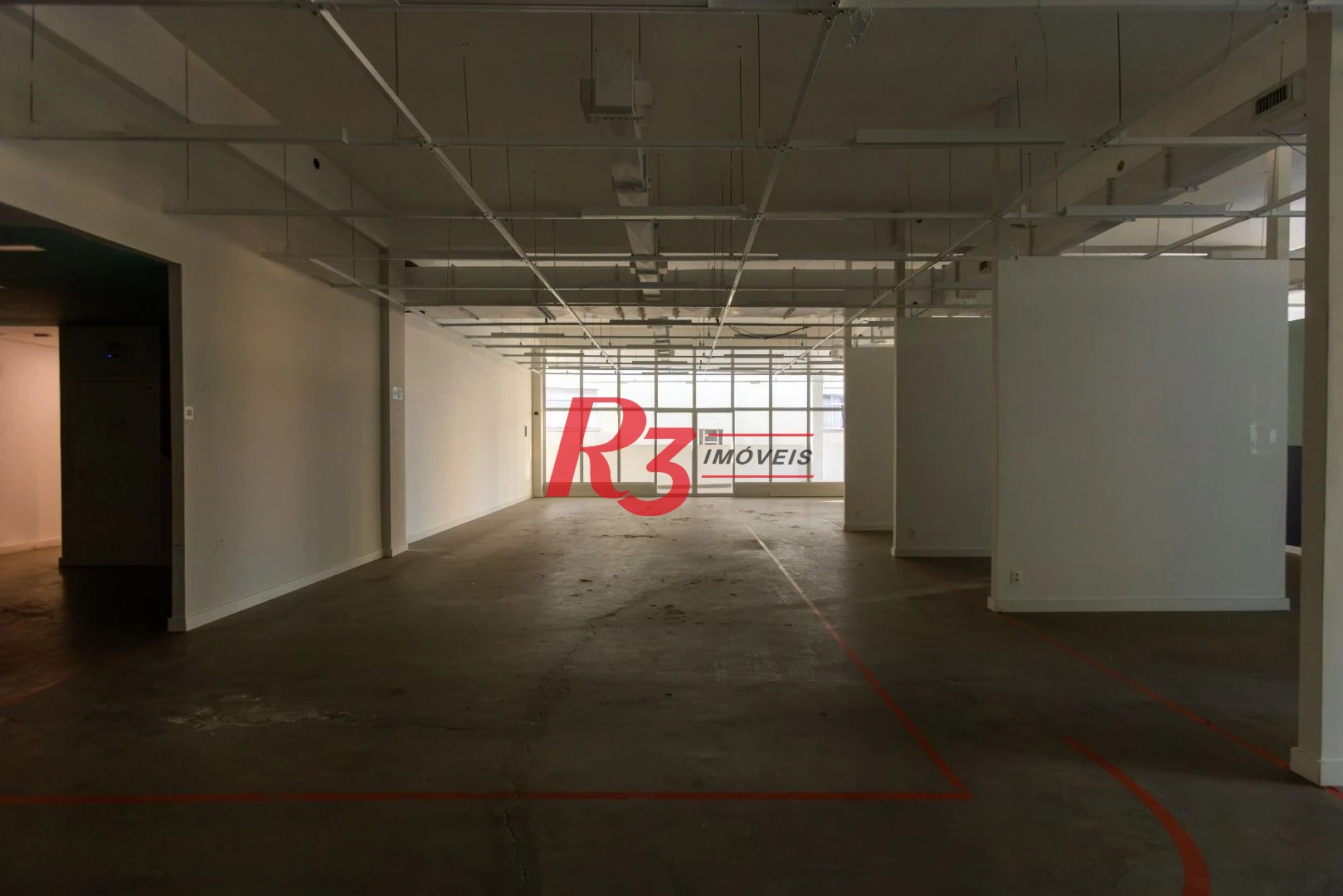 Loja para alugar, 2350 m² - Campo Grande - Santos/SP