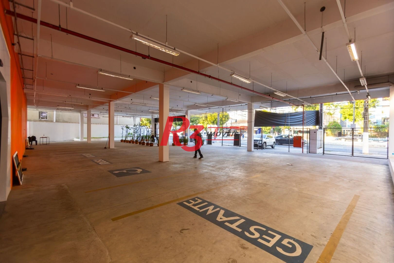 Loja para alugar, 2350 m² - Campo Grande - Santos/SP