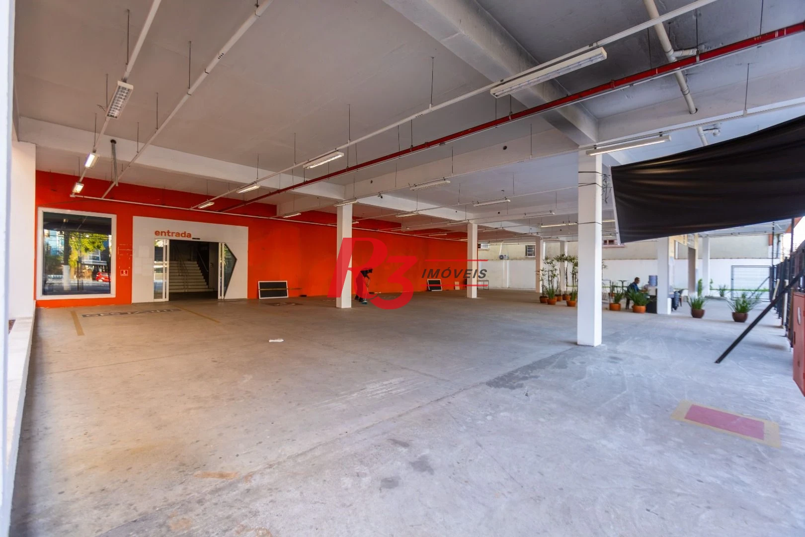 Loja para alugar, 2350 m² - Campo Grande - Santos/SP