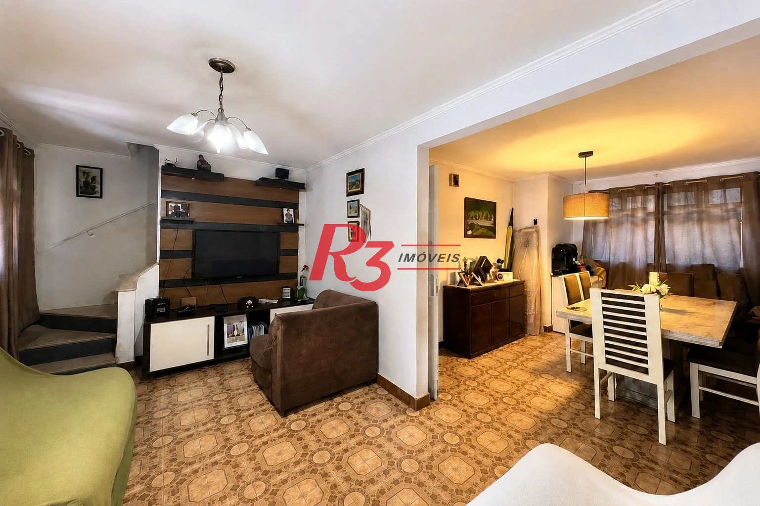 Sobrado com 2 dormitórios à venda, 118 m² por R$ 550.000,00 - Marapé - Santos/SP