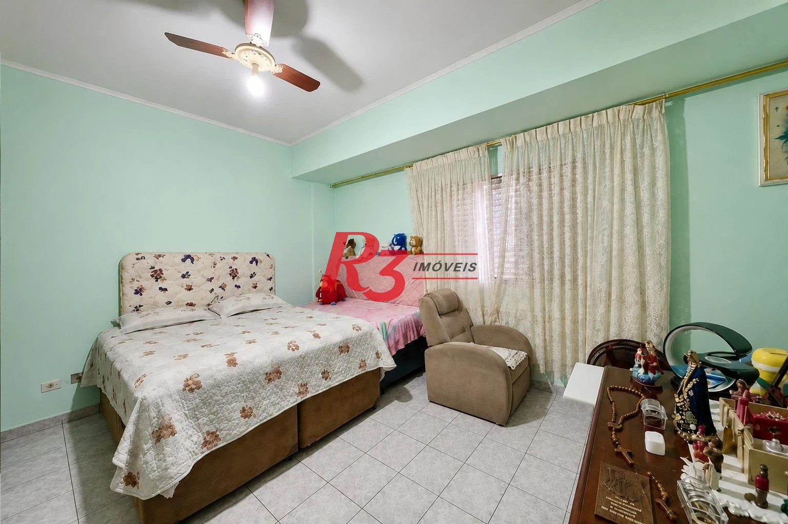 Sobrado com 2 dormitórios à venda, 118 m² por R$ 550.000,00 - Marapé - Santos/SP