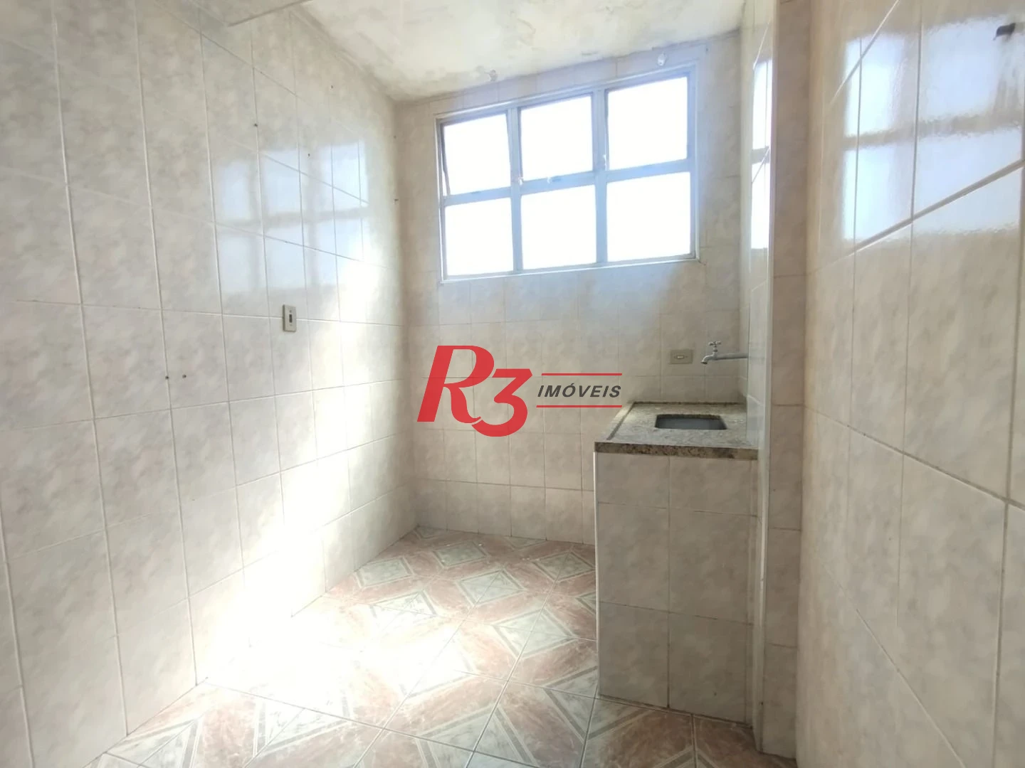 Kitnet com 1 dormitório à venda, 53 m² por R$ 335.000,00 - José Menino - Santos/SP