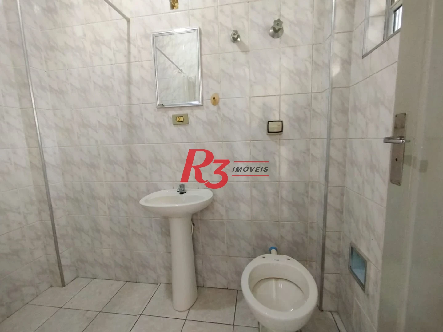 Kitnet com 1 dormitório à venda, 53 m² por R$ 335.000,00 - José Menino - Santos/SP
