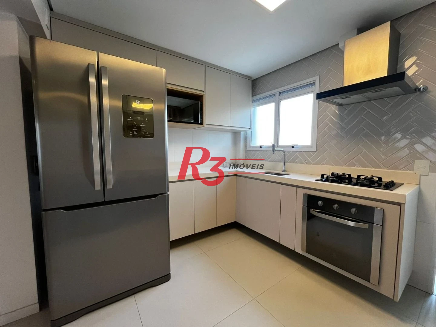 Apartamento Garden com 2 dormitórios para alugar, 90 m² por R$ 9.500,00/mês - Gonzaga - Santos/SP