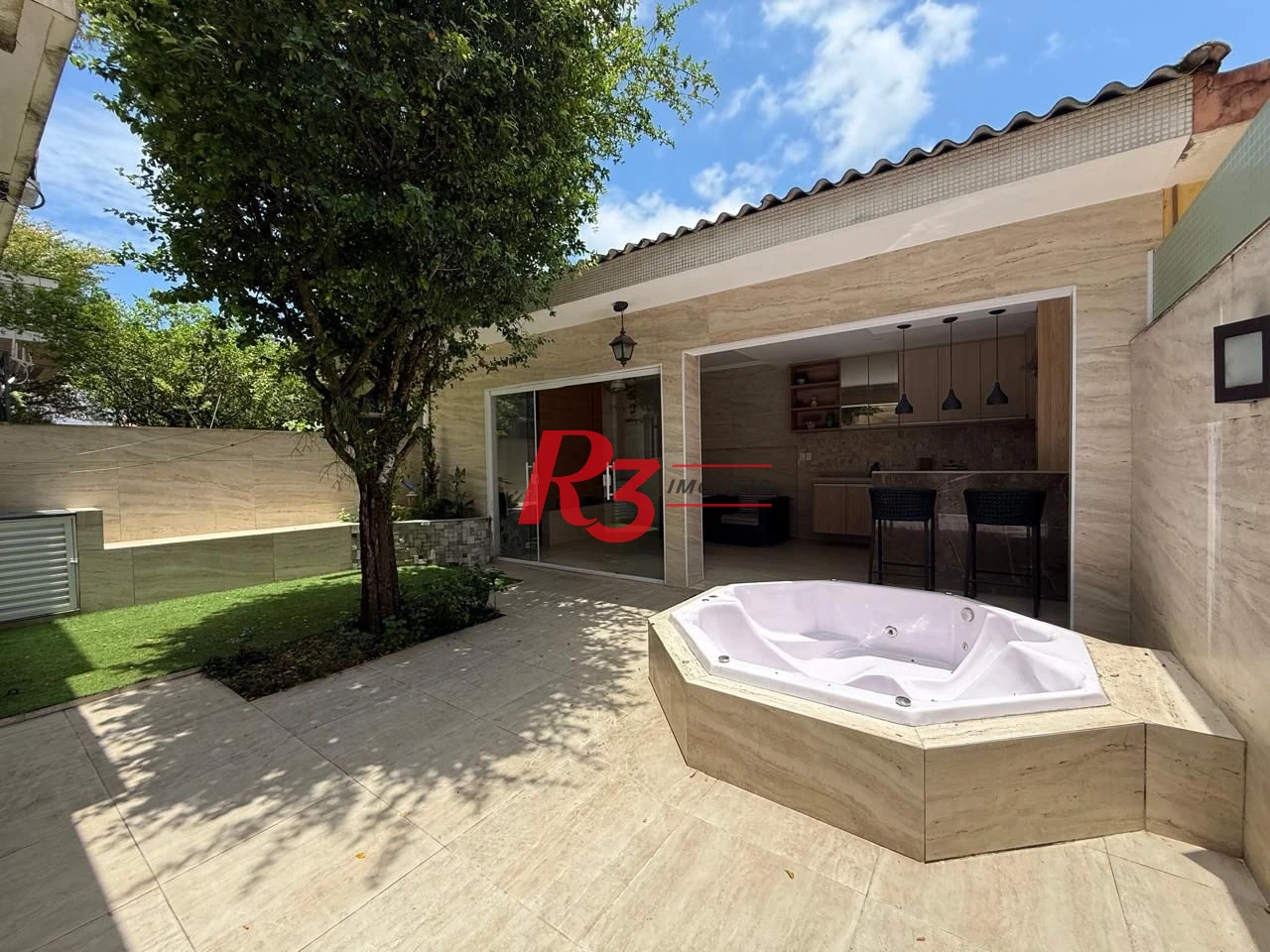 Casa com 2 dormitórios à venda, 188 m² por R$ 1.800.000,00 - Ponta da Praia - Santos/SP