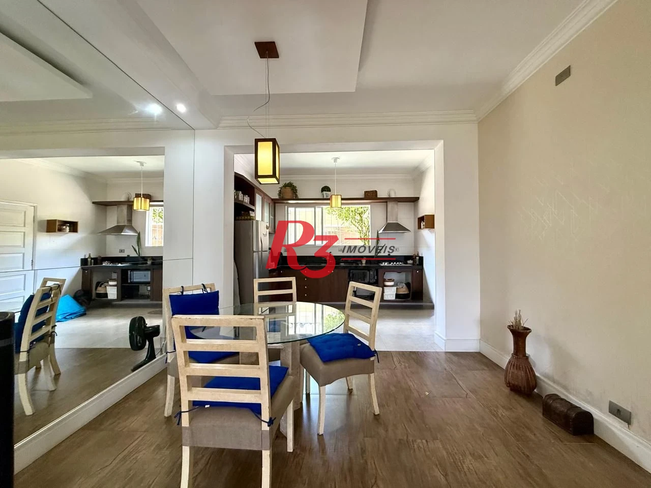 Casa com 2 dormitórios à venda, 188 m² por R$ 1.800.000,00 - Ponta da Praia - Santos/SP
