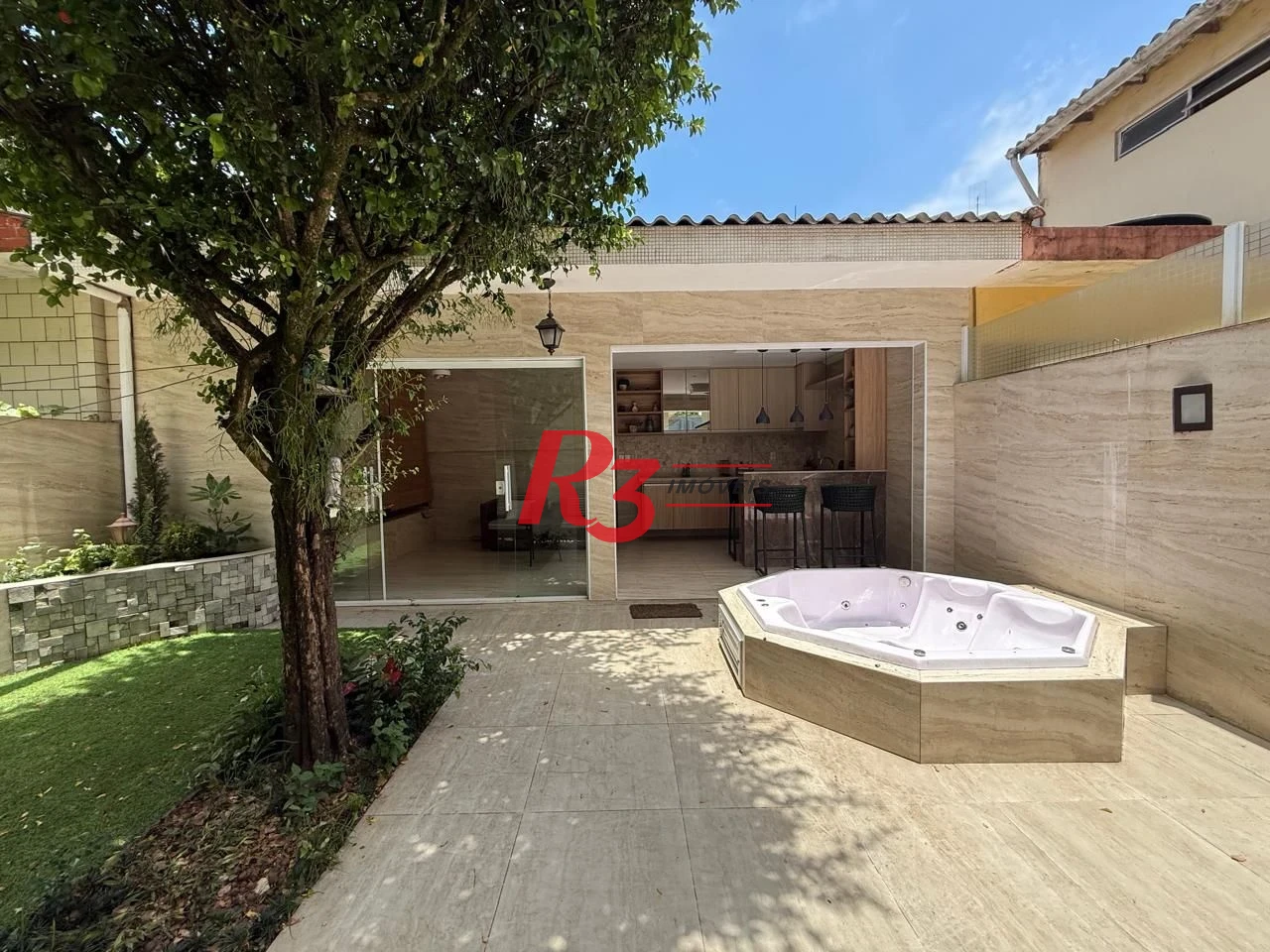 Casa com 2 dormitórios à venda, 188 m² por R$ 1.800.000,00 - Ponta da Praia - Santos/SP