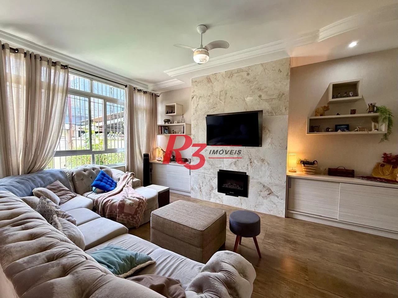 Casa com 2 dormitórios à venda, 188 m² por R$ 1.800.000,00 - Ponta da Praia - Santos/SP