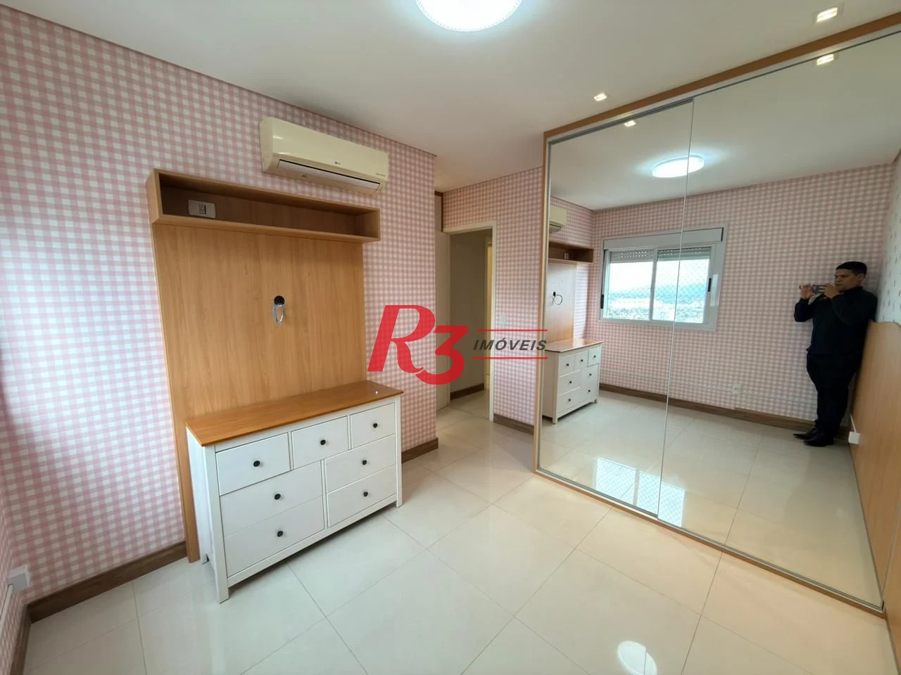 Apartamento com 3 dormitórios para alugar, 171 m² por R$ 16.850,00/mês - Embaré - Santos/SP