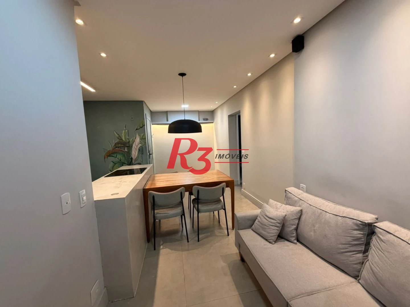 Apartamento com 2 dormitórios para alugar, 63 m² por R$ 4.500,00/mês - Marapé - Santos/SP
