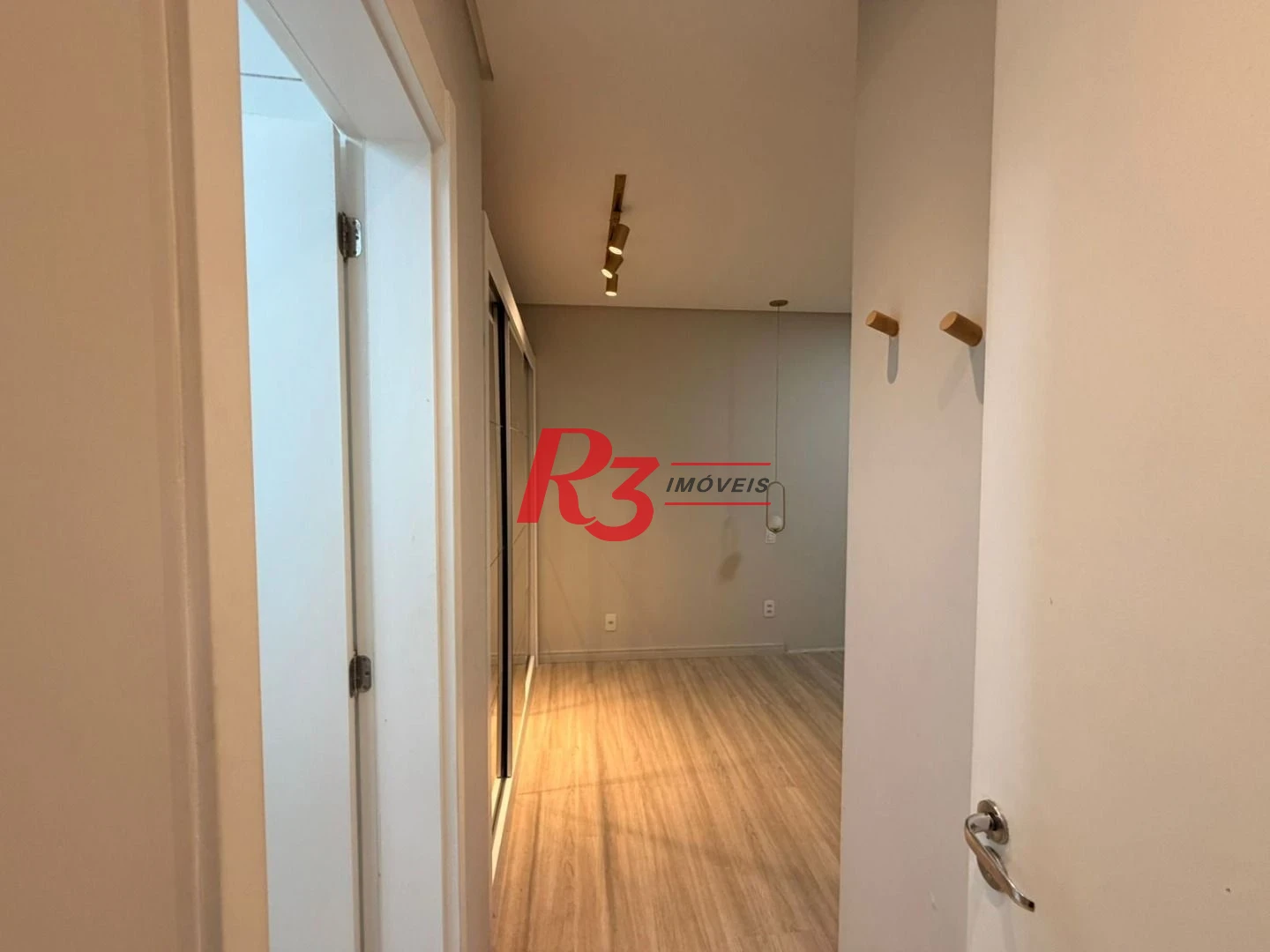 Apartamento com 2 dormitórios para alugar, 63 m² por R$ 4.500,00/mês - Marapé - Santos/SP