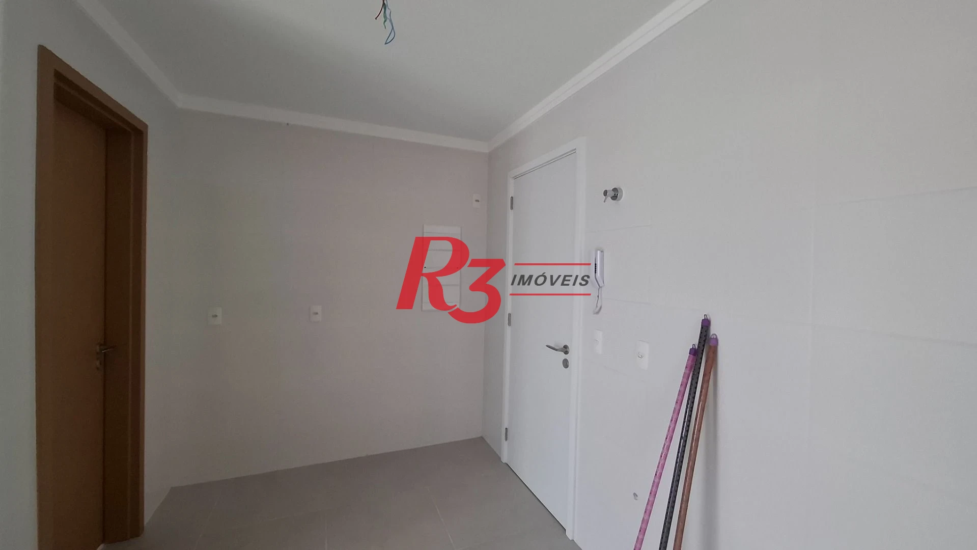 Apartamento com 3 dormitórios à venda, 101 m² por R$ 1.960.000,00 - Gonzaga - Santos/SP