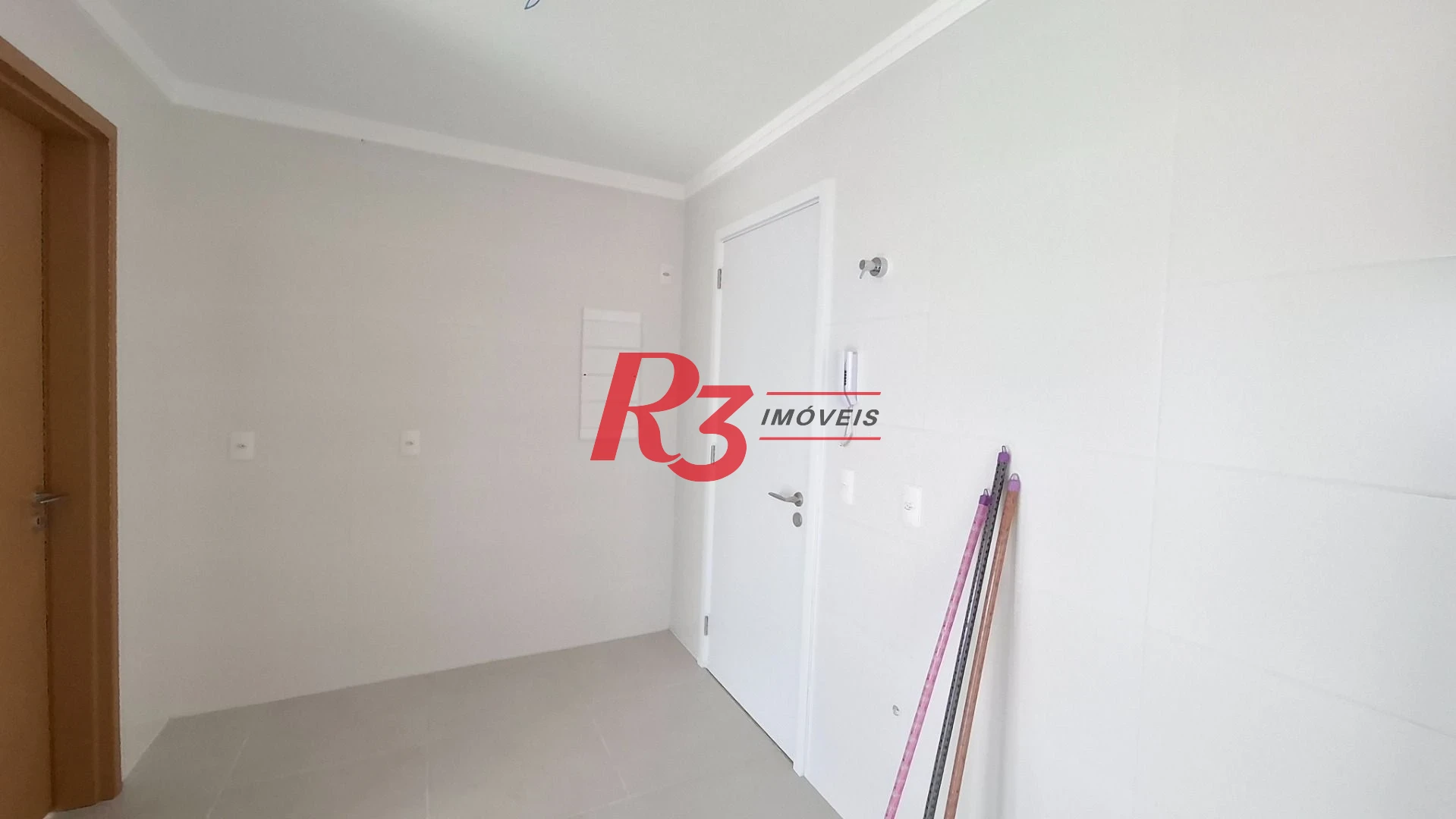Apartamento com 3 dormitórios à venda, 101 m² por R$ 1.960.000,00 - Gonzaga - Santos/SP