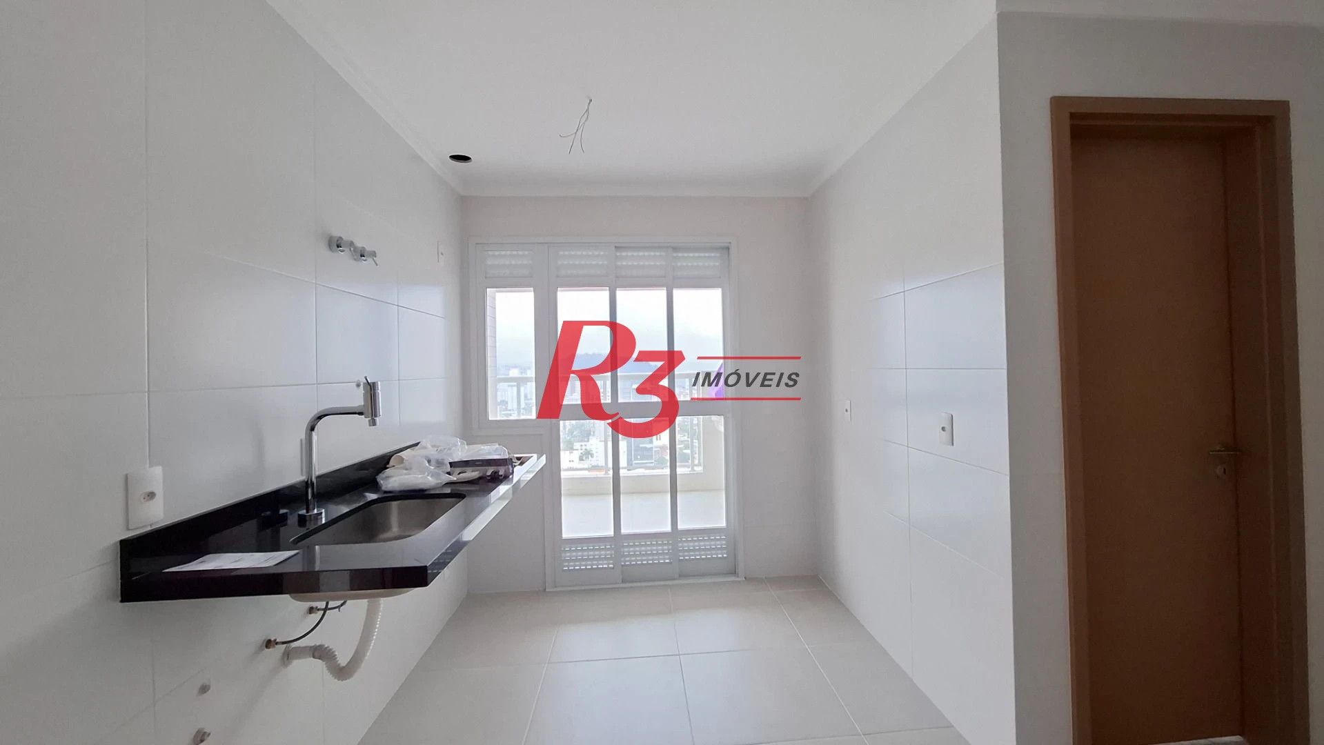 Apartamento com 3 dormitórios à venda, 101 m² por R$ 1.960.000,00 - Gonzaga - Santos/SP