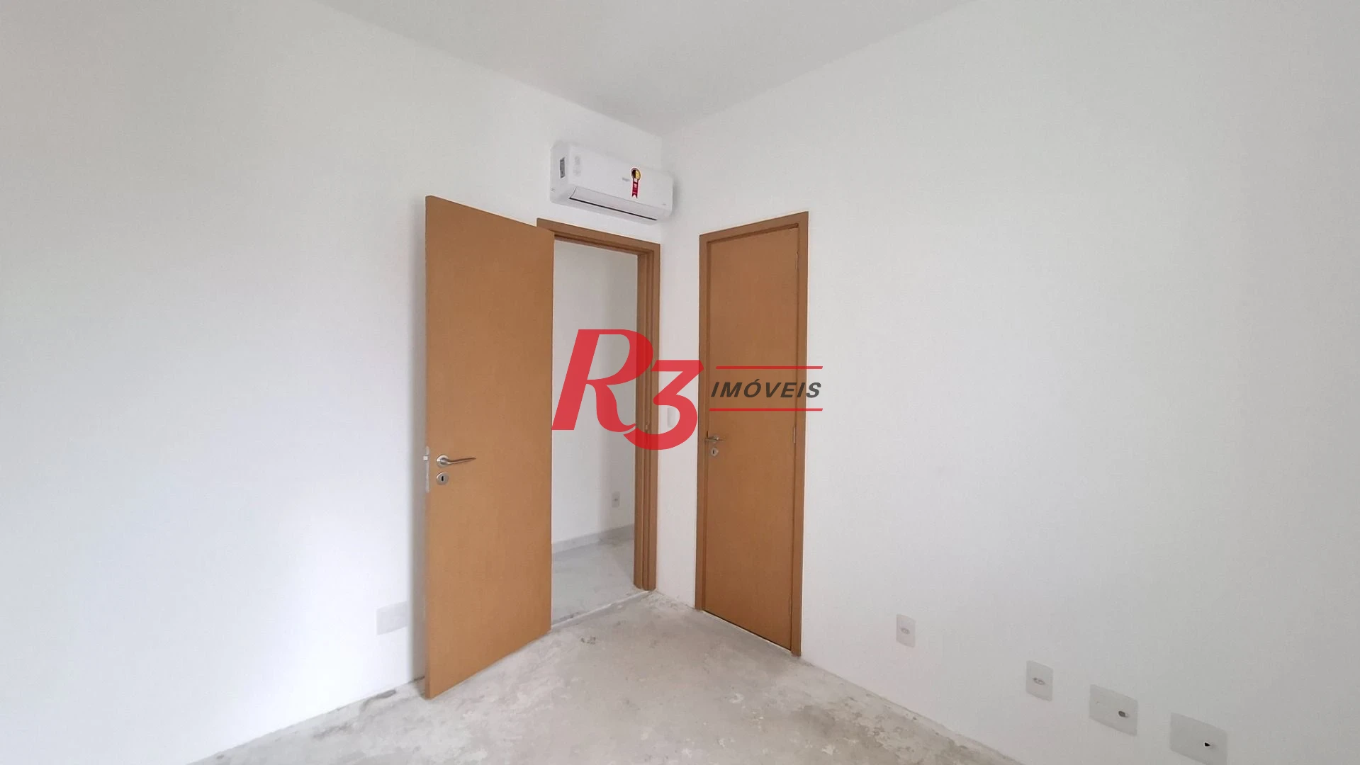 Apartamento com 3 dormitórios à venda, 101 m² por R$ 1.960.000,00 - Gonzaga - Santos/SP
