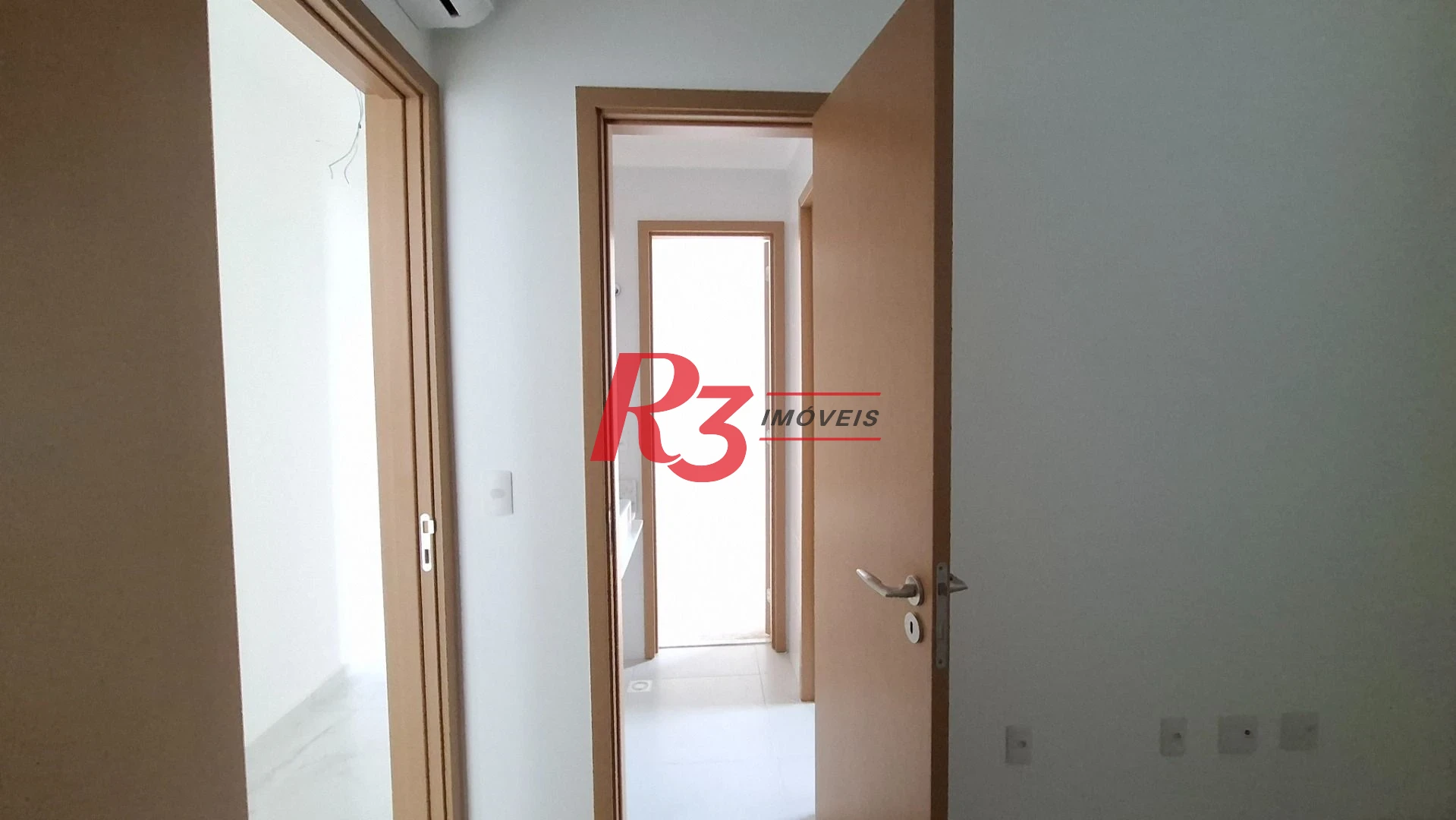 Apartamento com 3 dormitórios à venda, 101 m² por R$ 1.960.000,00 - Gonzaga - Santos/SP