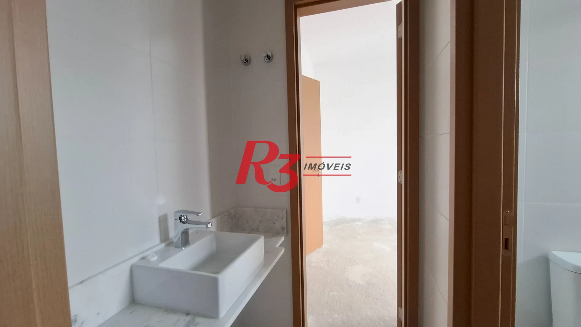 Apartamento com 3 dormitórios à venda, 101 m² por R$ 1.960.000,00 - Gonzaga - Santos/SP