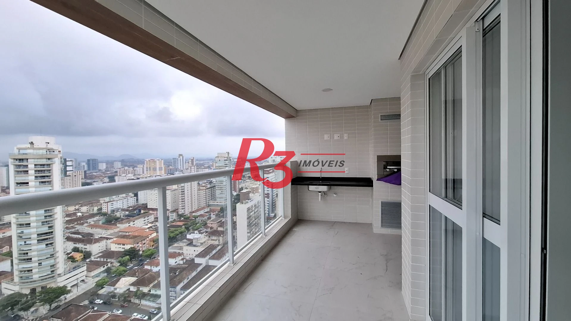 Apartamento com 3 dormitórios à venda, 101 m² por R$ 1.960.000,00 - Gonzaga - Santos/SP
