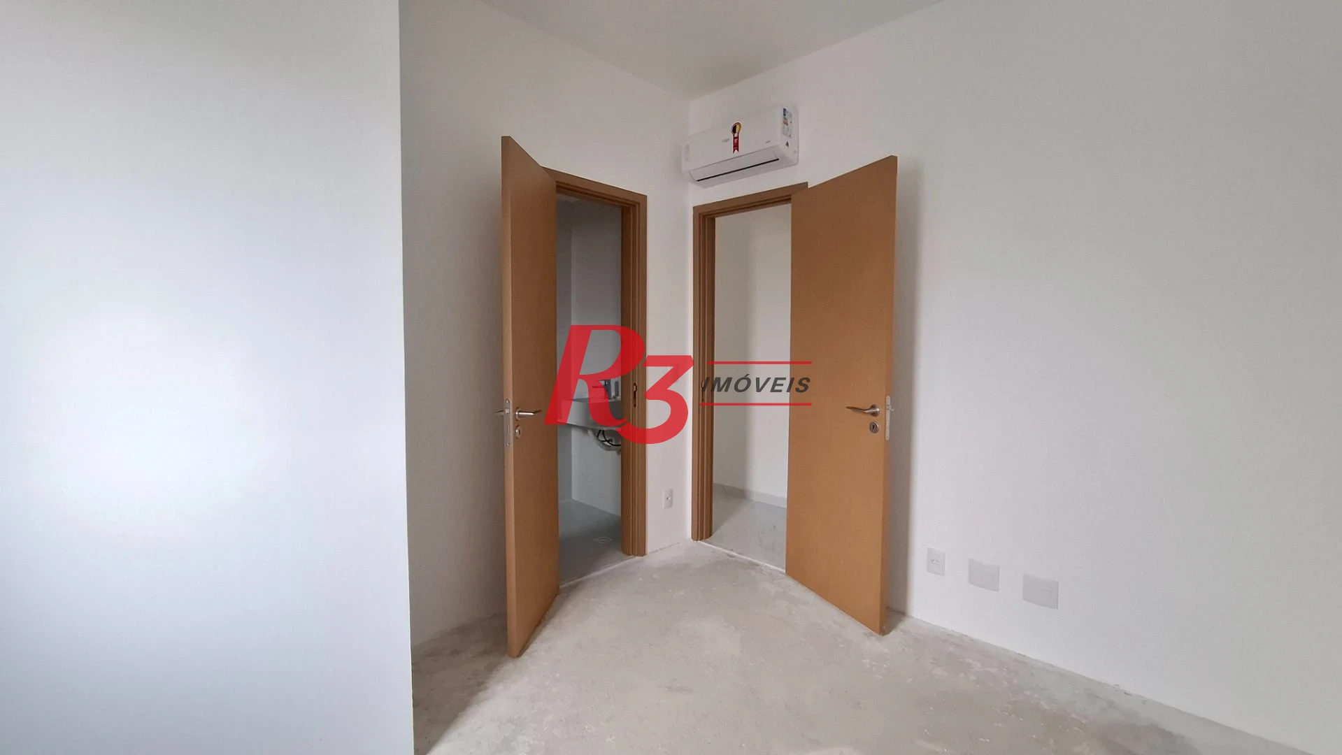 Apartamento com 3 dormitórios à venda, 101 m² por R$ 1.960.000,00 - Gonzaga - Santos/SP