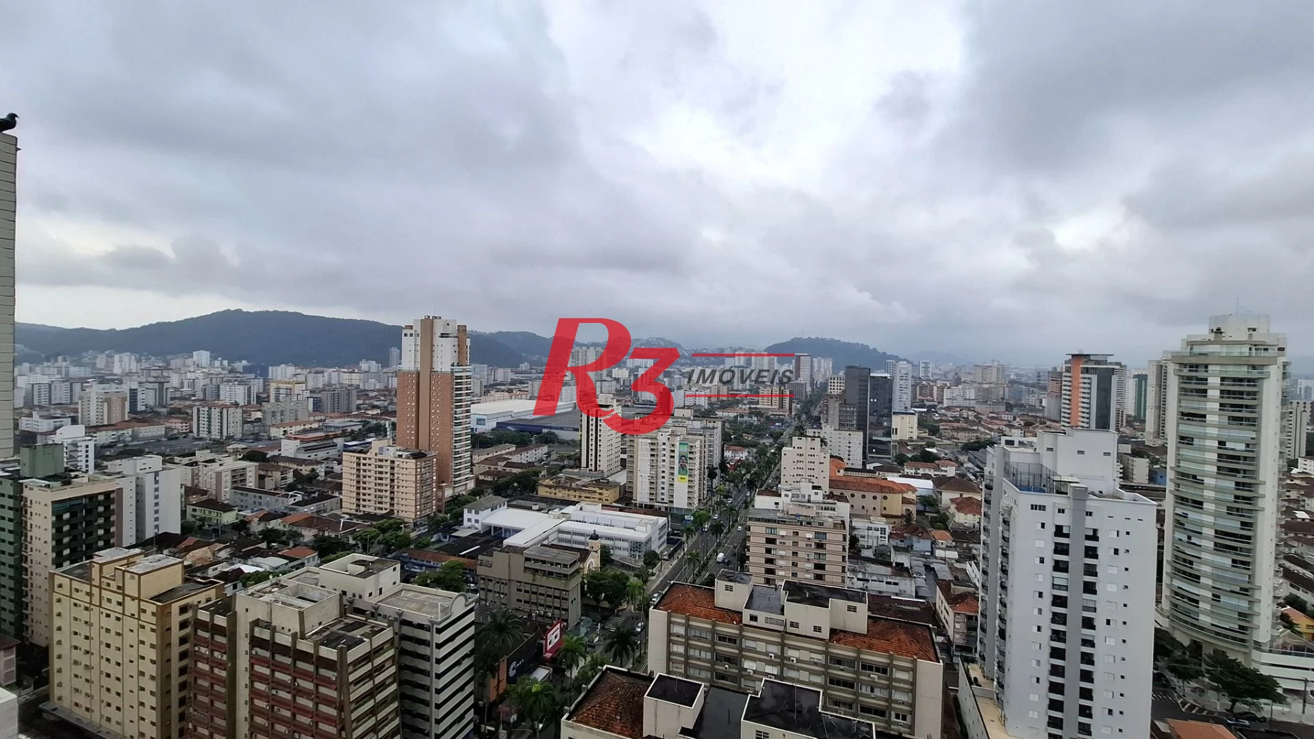 Apartamento com 3 dormitórios à venda, 101 m² por R$ 1.960.000,00 - Gonzaga - Santos/SP