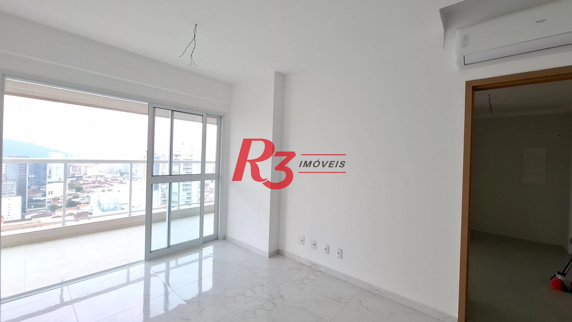 Apartamento com 3 dormitórios à venda, 101 m² por R$ 1.960.000,00 - Gonzaga - Santos/SP