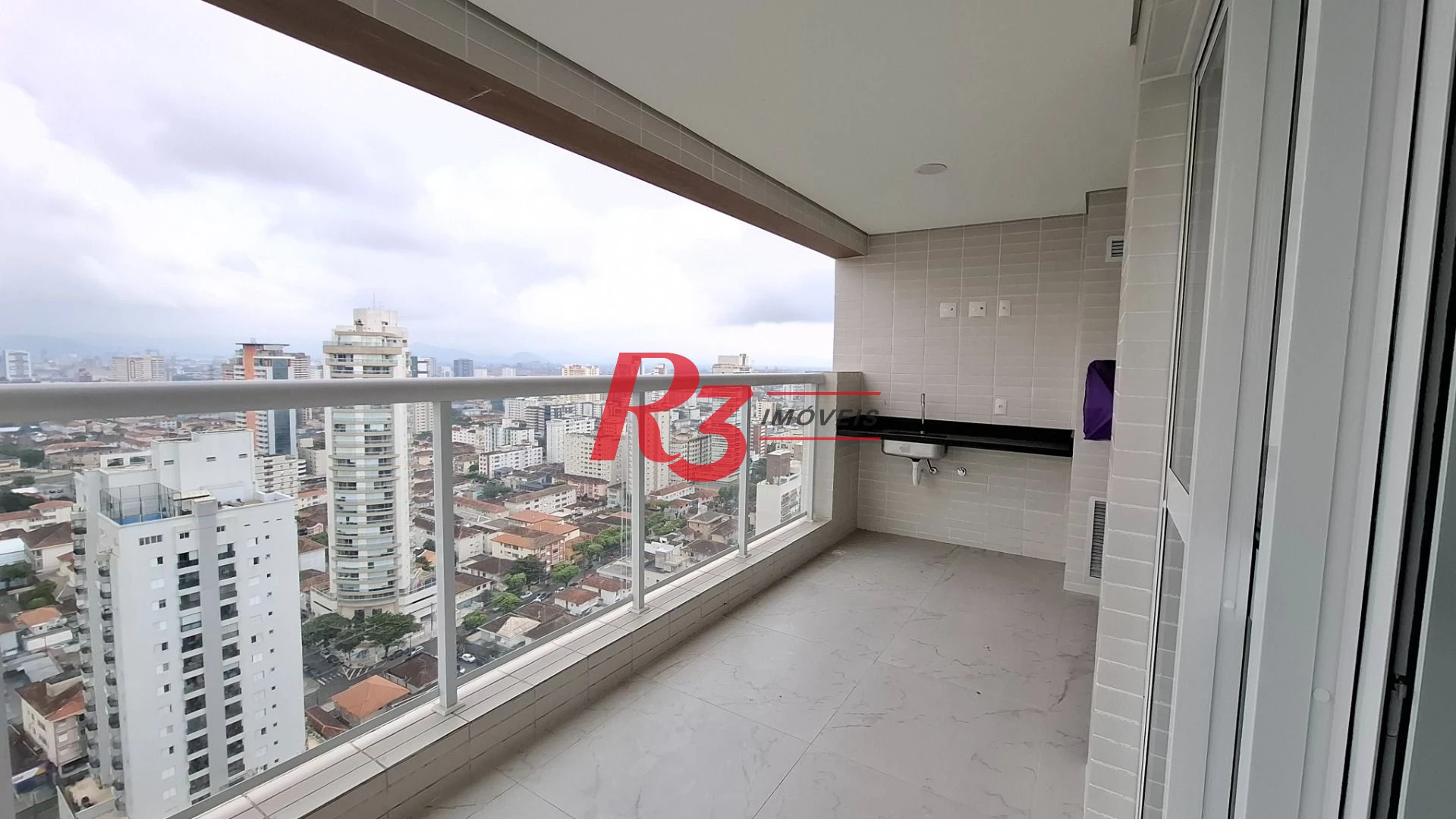 Apartamento com 3 dormitórios à venda, 101 m² por R$ 1.960.000,00 - Gonzaga - Santos/SP