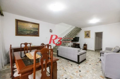 Casa com 3 dormitórios à venda, 188 m² por R$ 1.597.000,00 - José Menino - Santos/SP