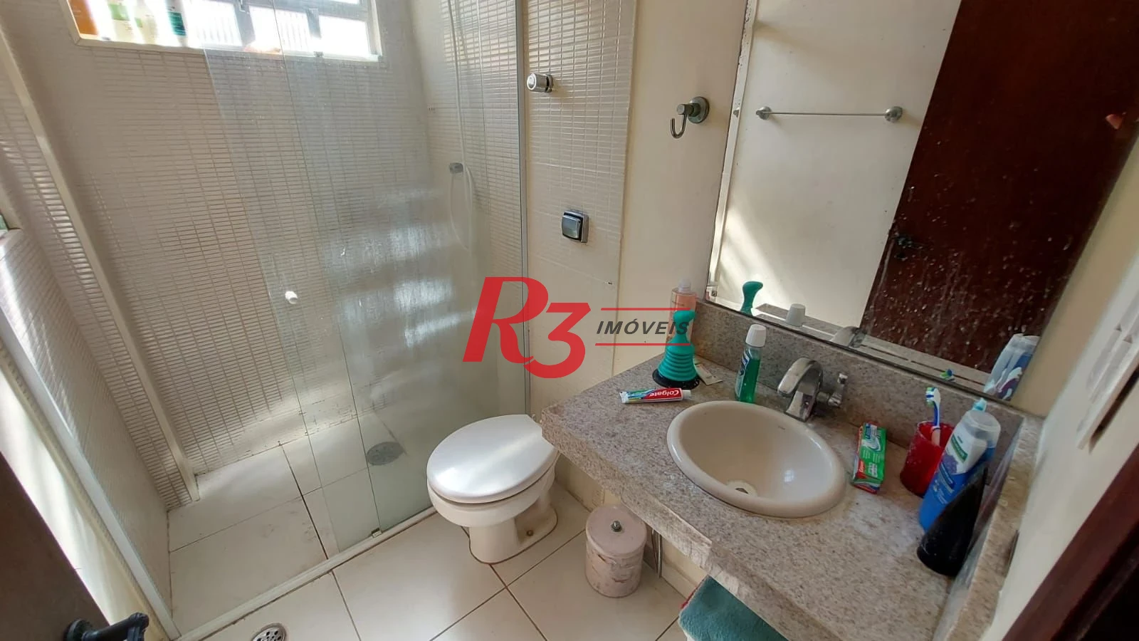Sobrado com 3 dormitórios à venda, 147 m² por R$ 850.000,00 - Vila Valença - São Vicente/SP