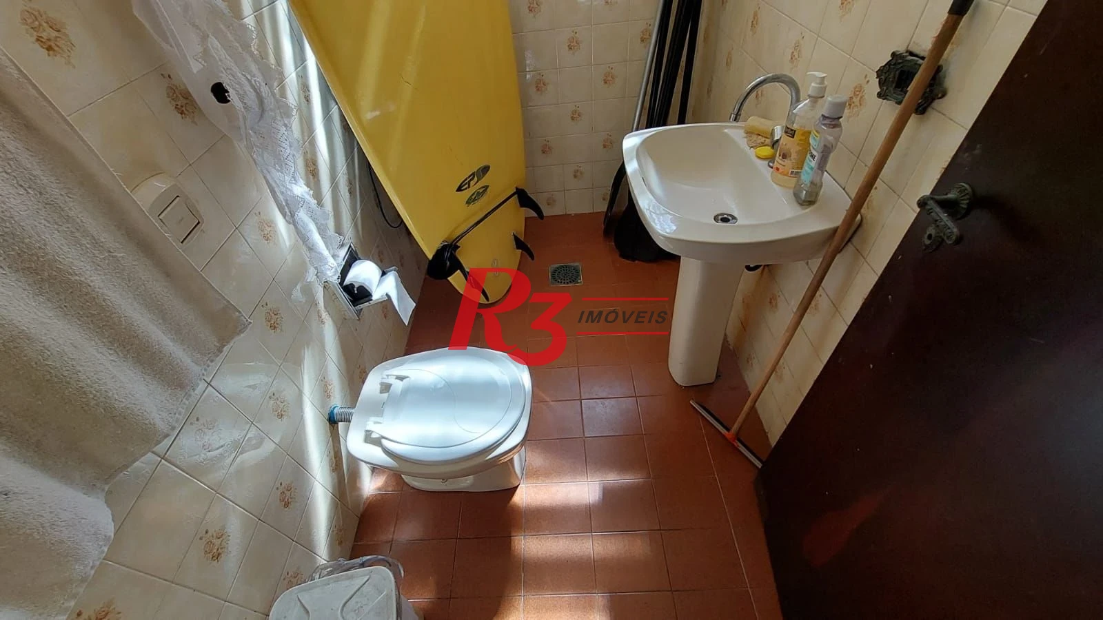 Sobrado com 3 dormitórios à venda, 147 m² por R$ 850.000,00 - Vila Valença - São Vicente/SP