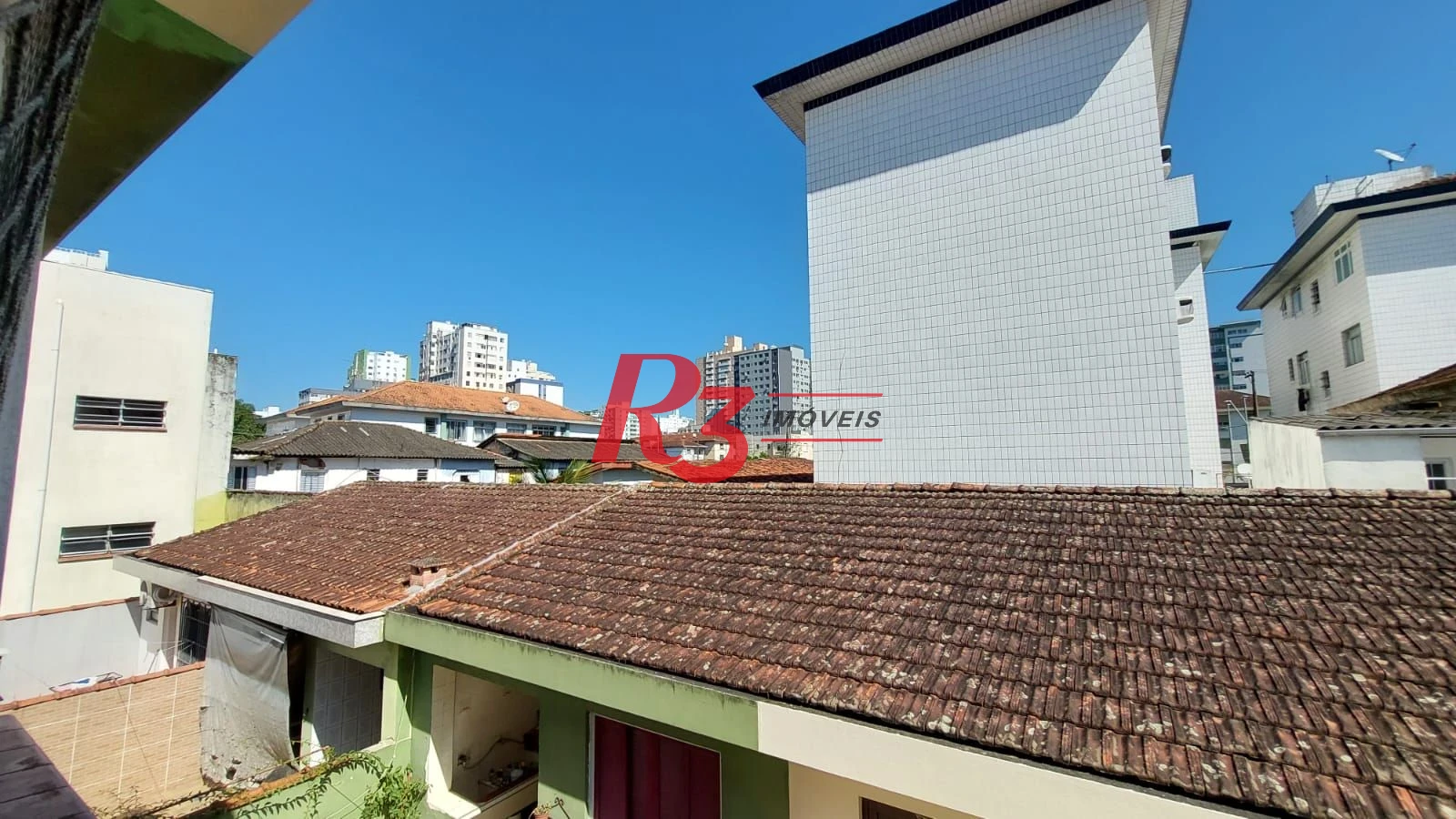 Sobrado com 3 dormitórios à venda, 147 m² por R$ 850.000,00 - Vila Valença - São Vicente/SP